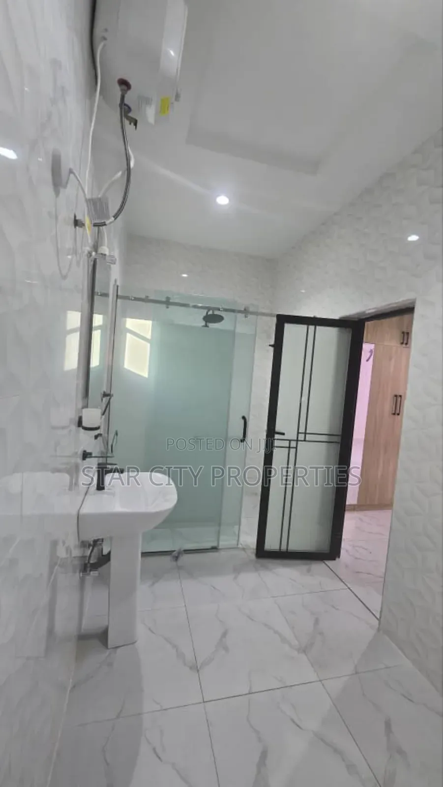 4bdrm Duplex in Ph 2, Omole Phase 2 for rent