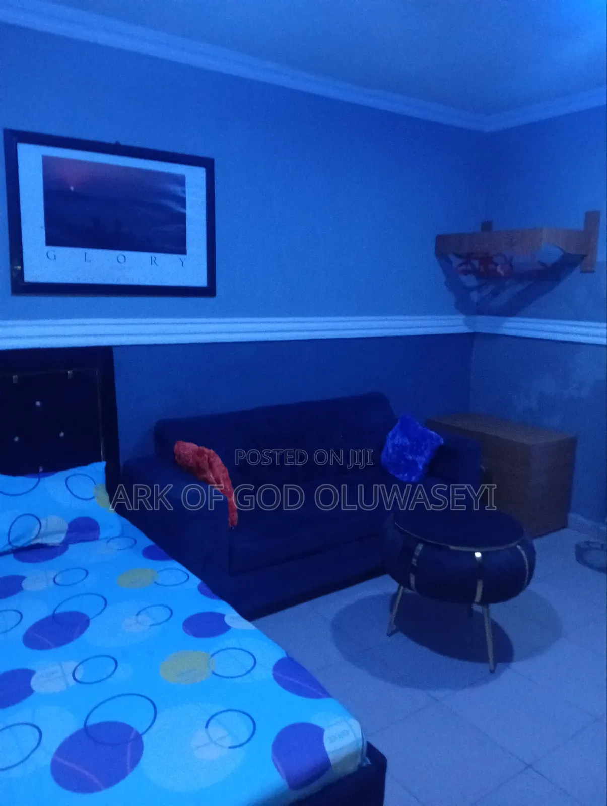 One Bed Short Let With Solar Light