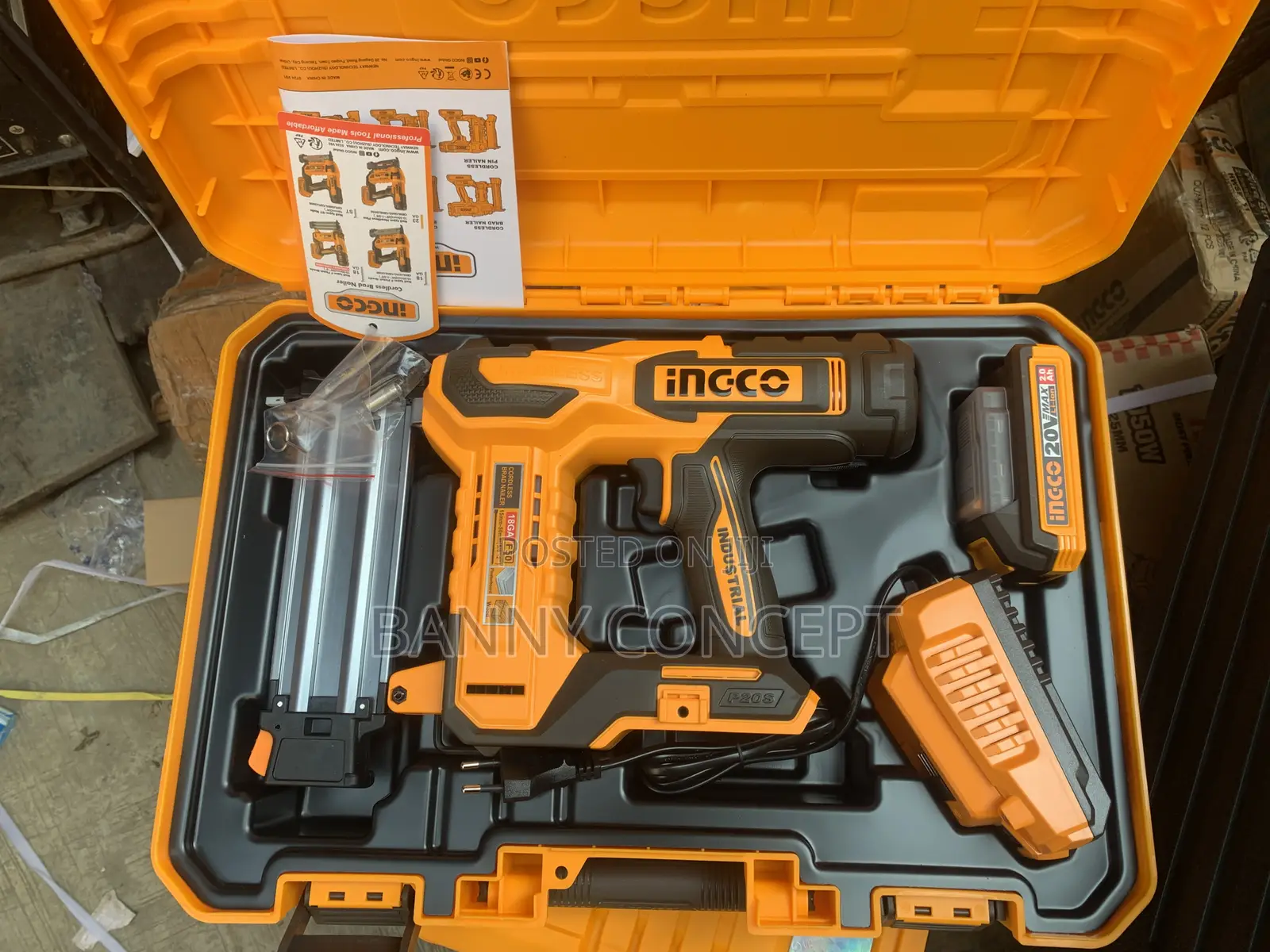 Cordless Brad Nailer Kit