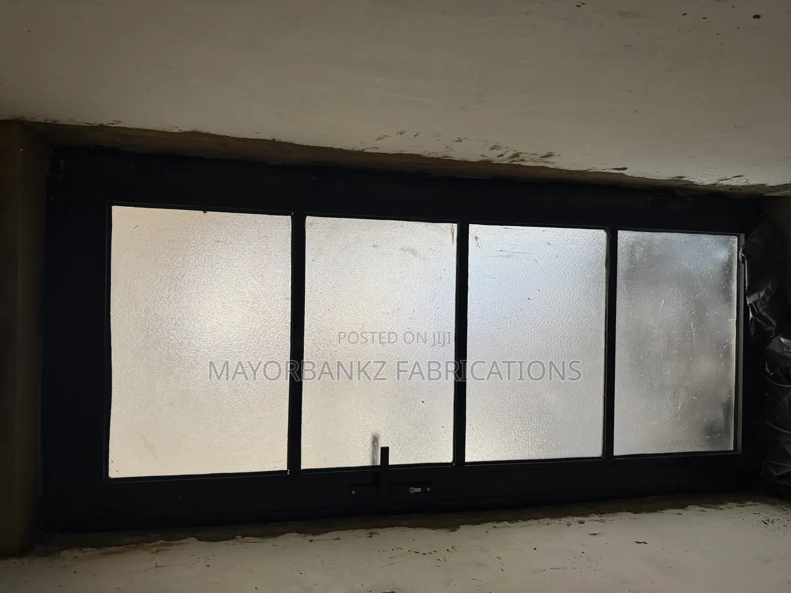 Aluminium Drafted Glass Door