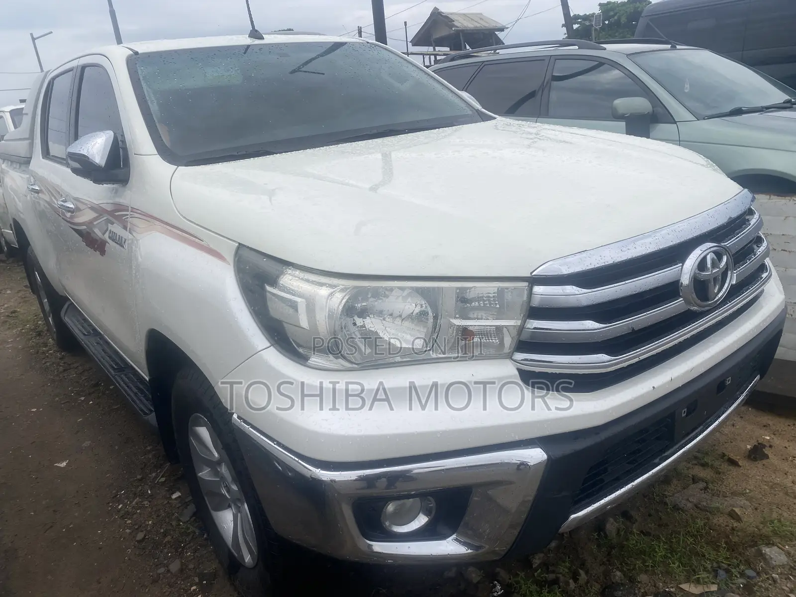 Toyota Hilux 2016 White