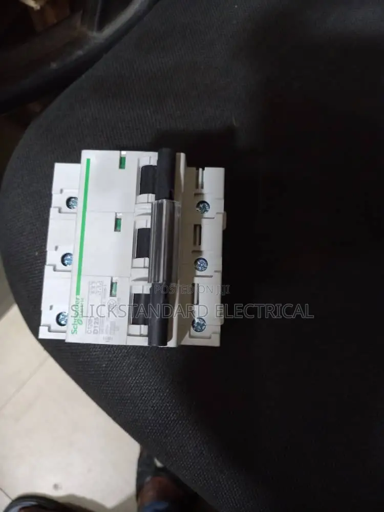100amps Breaker Schneider Main Control