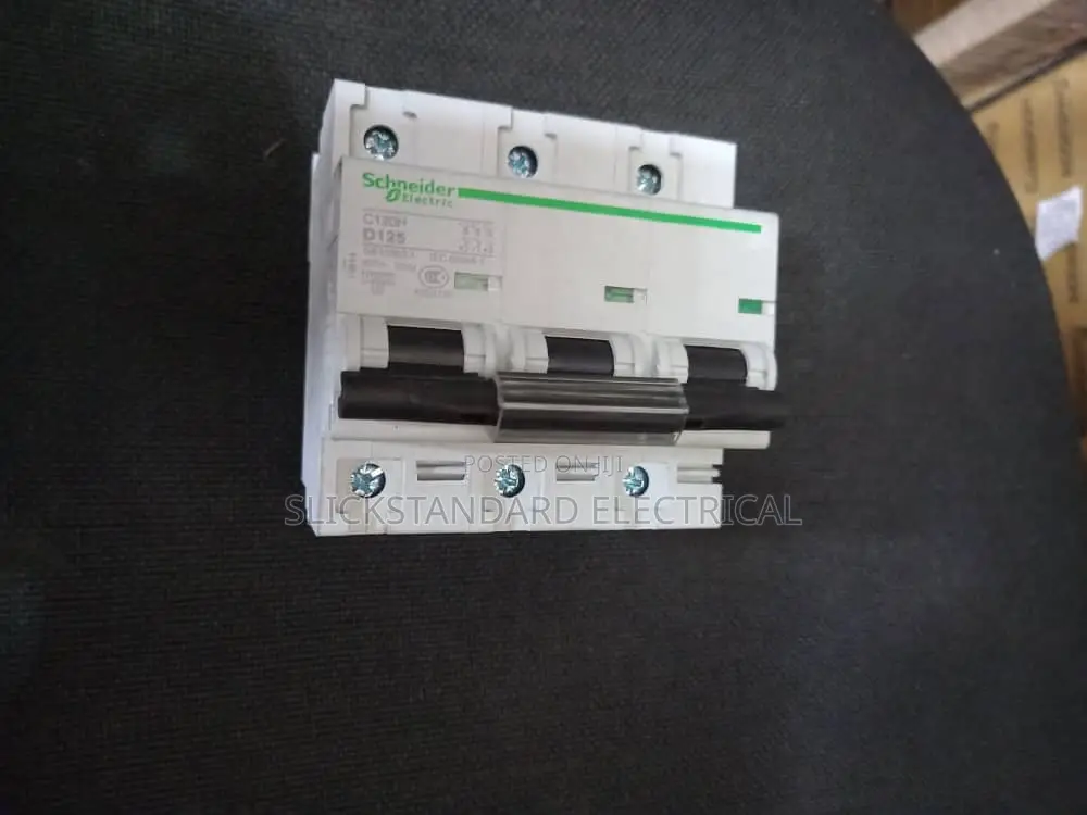 100amps Breaker Schneider Main Control