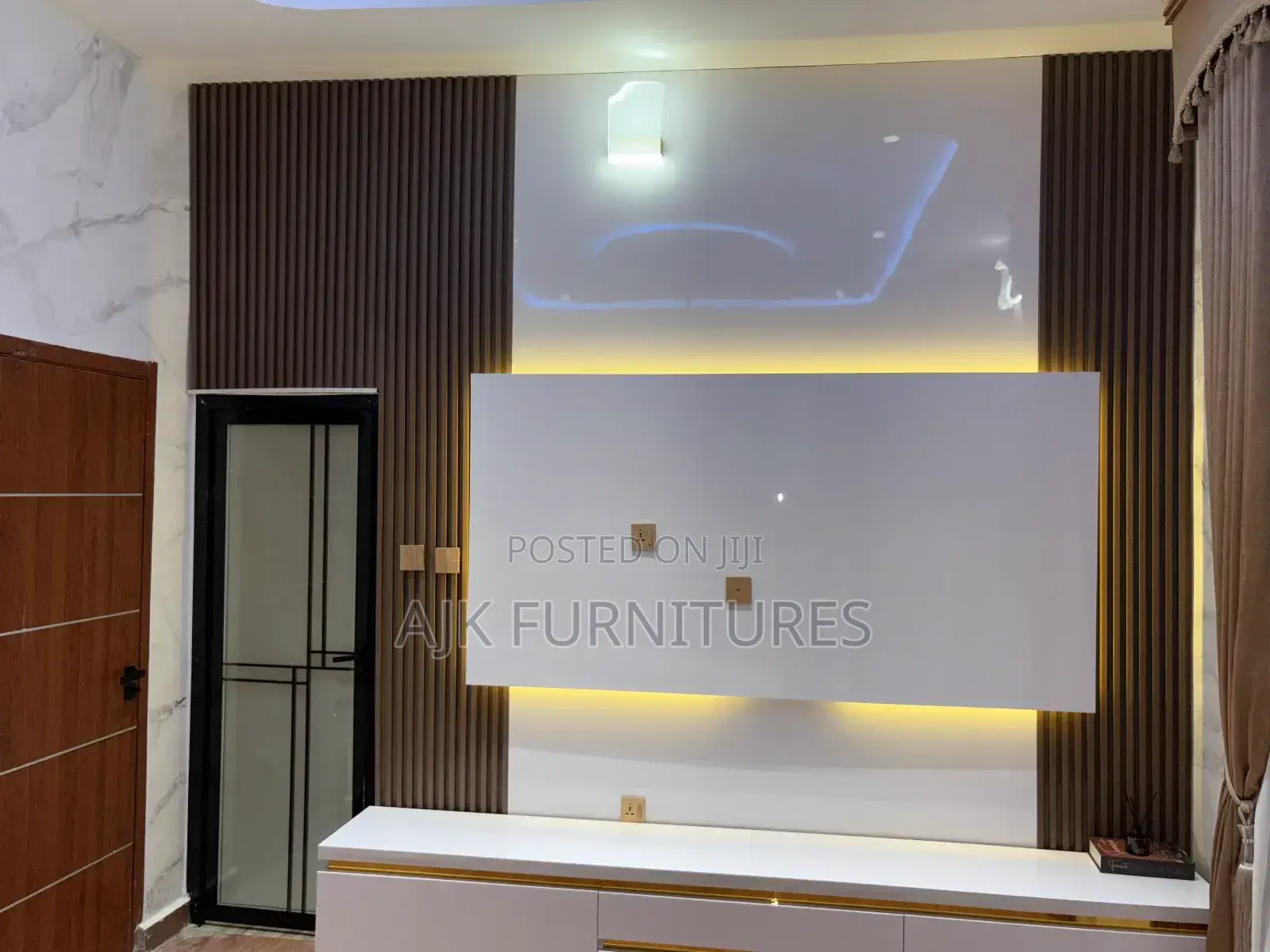 Wall Cladding T.V Unit