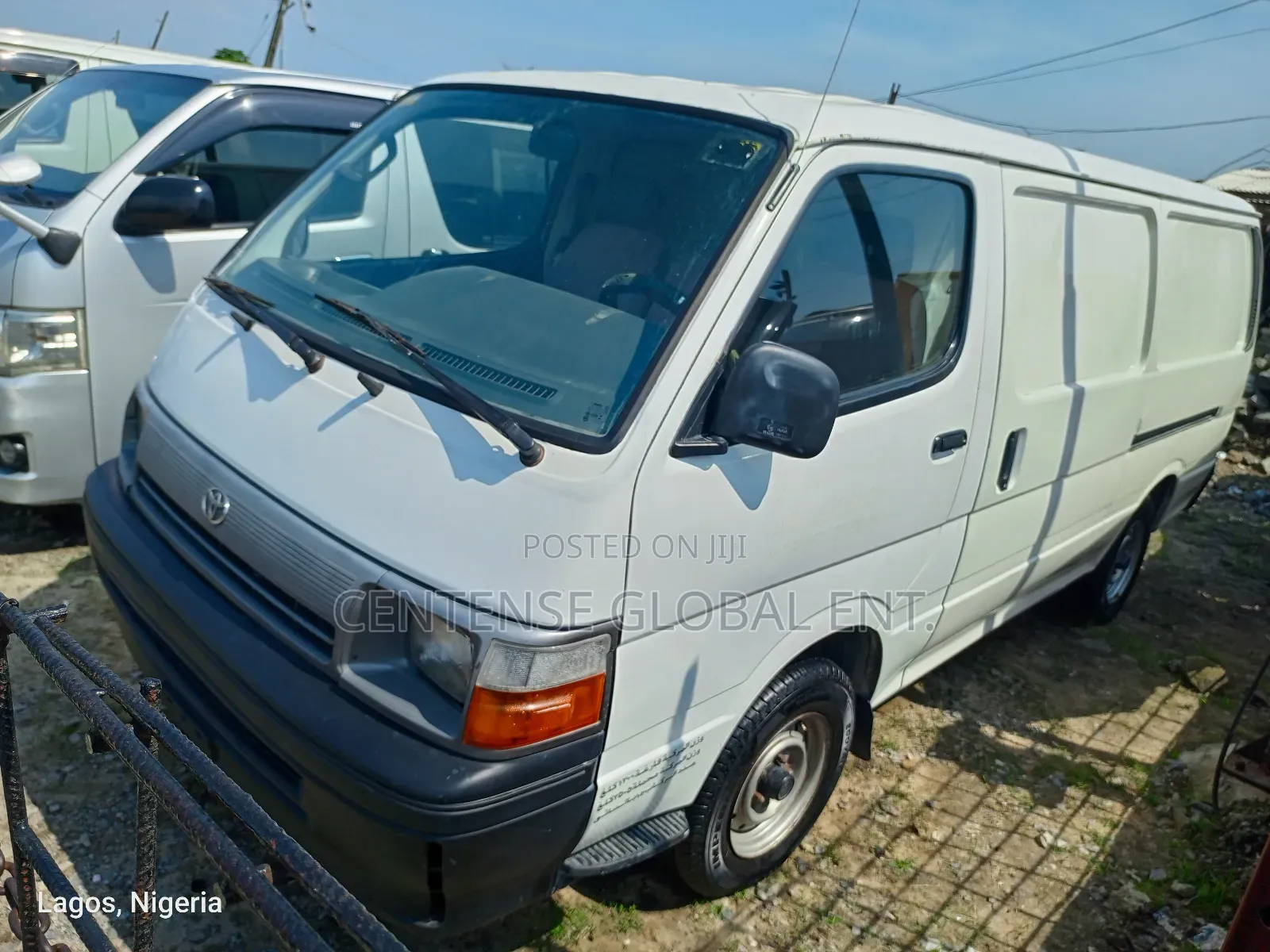 Toyota HiAce 1997 White