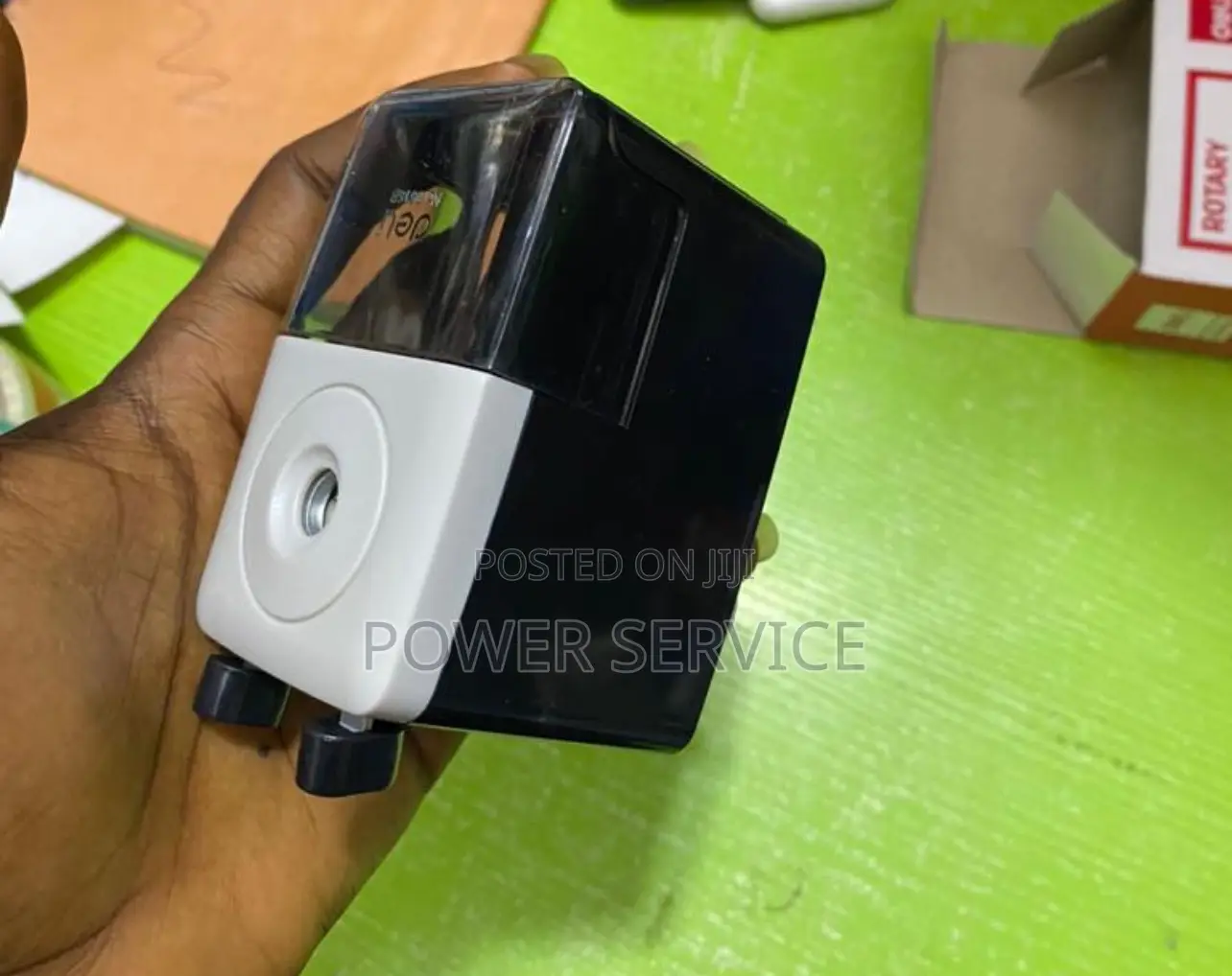 Desktop Rotary Pencil Sharpener Manual Pencil Cutter Heavy Duty