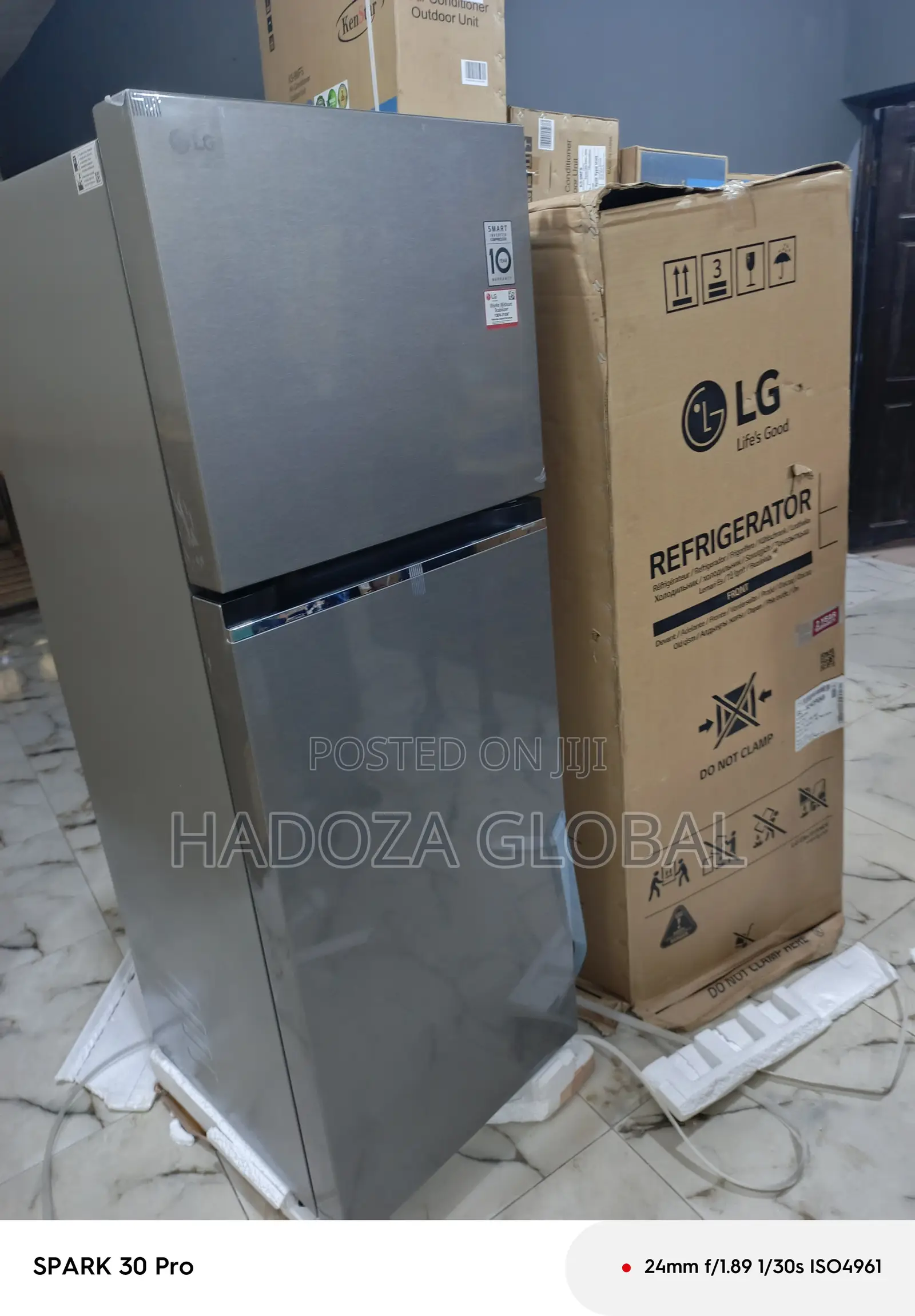 Lg 260l Kitchen Fridge, Freezer On Top