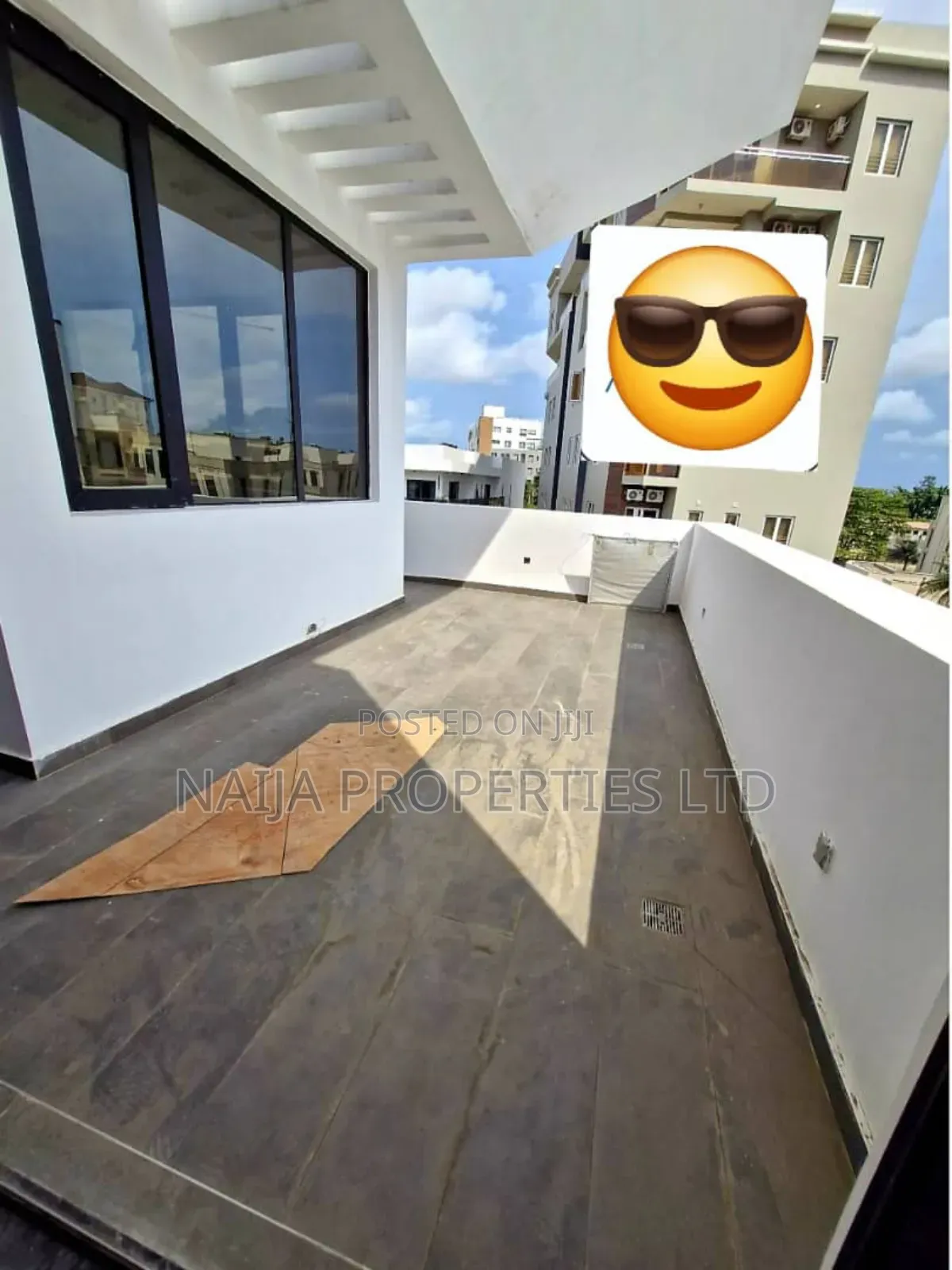 5bdrm Duplex in Off Bourdillon Rd, Ikoyi for sale