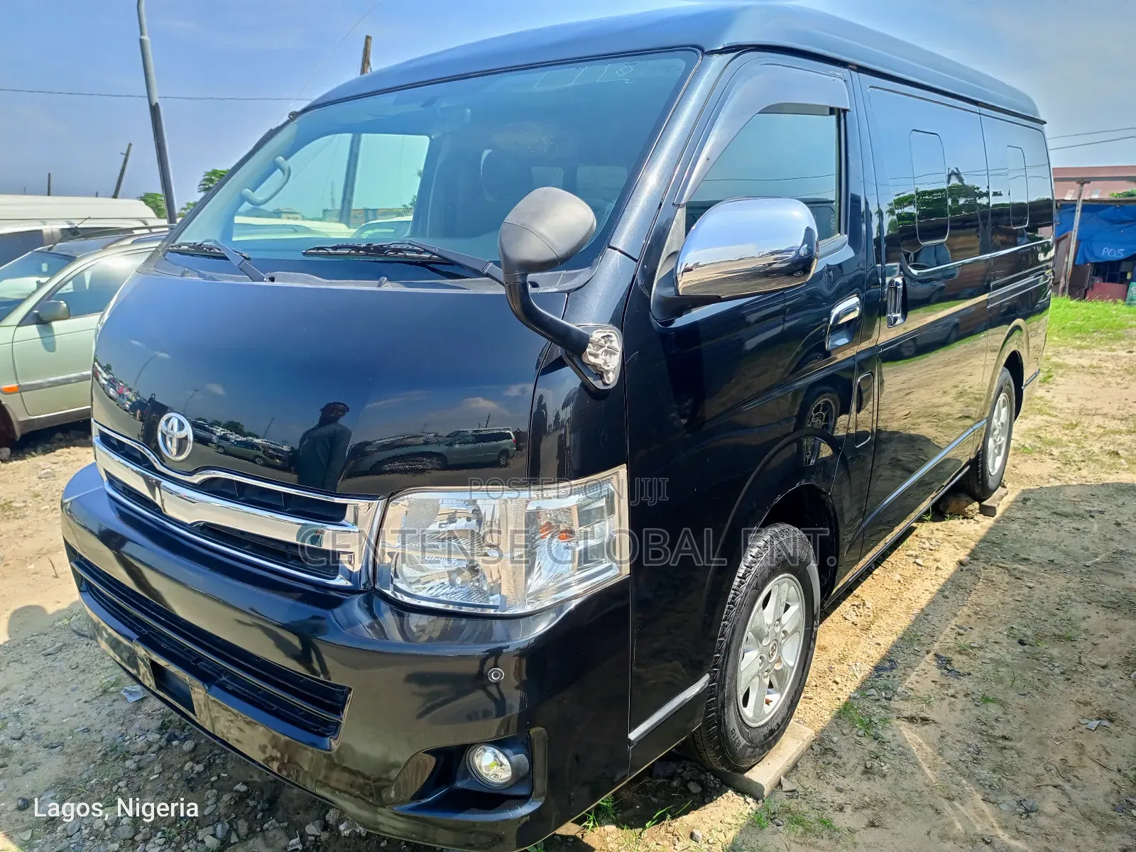 Toyota HiAce 2012 Black