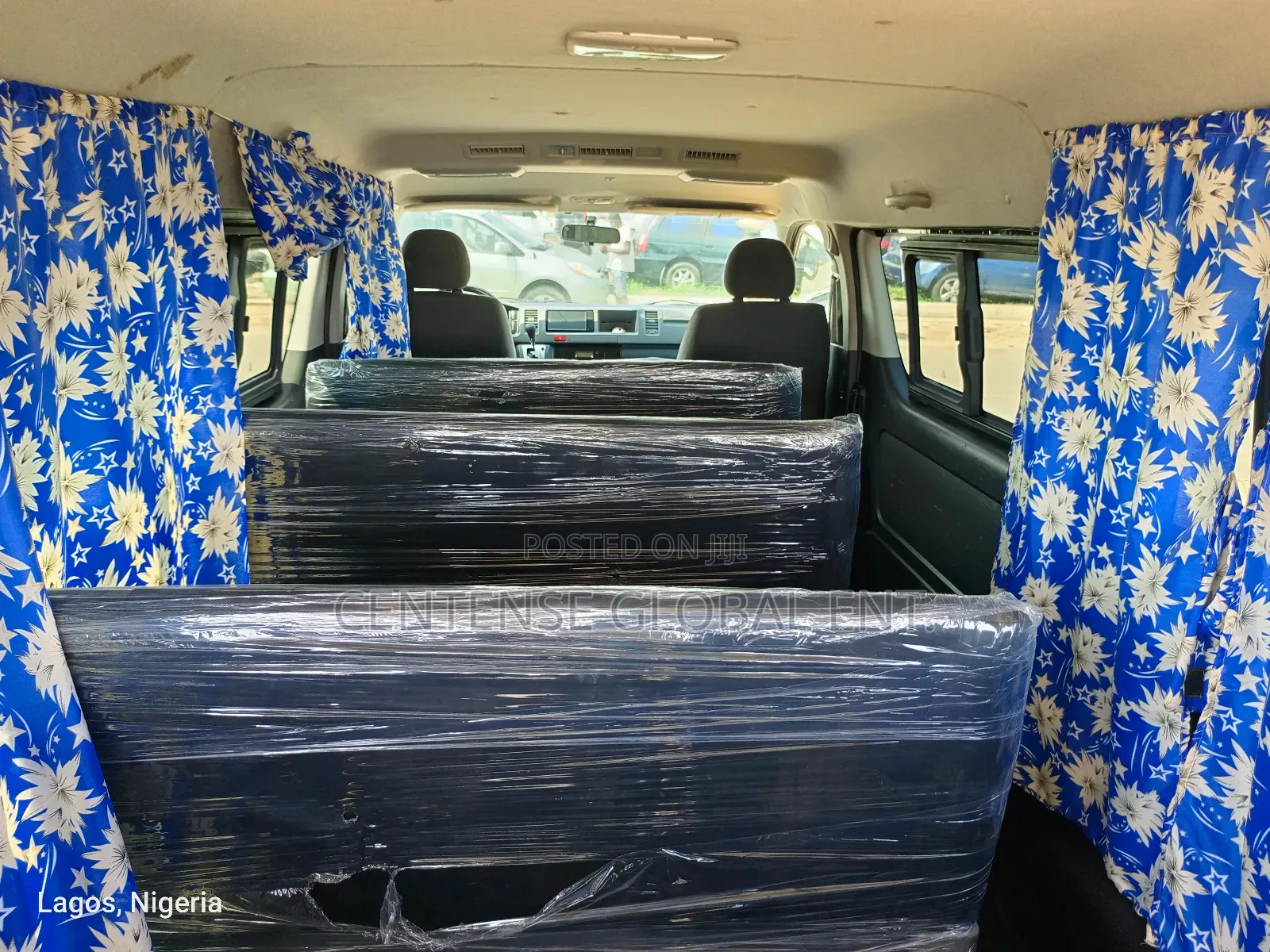 Toyota HiAce 2012 Black
