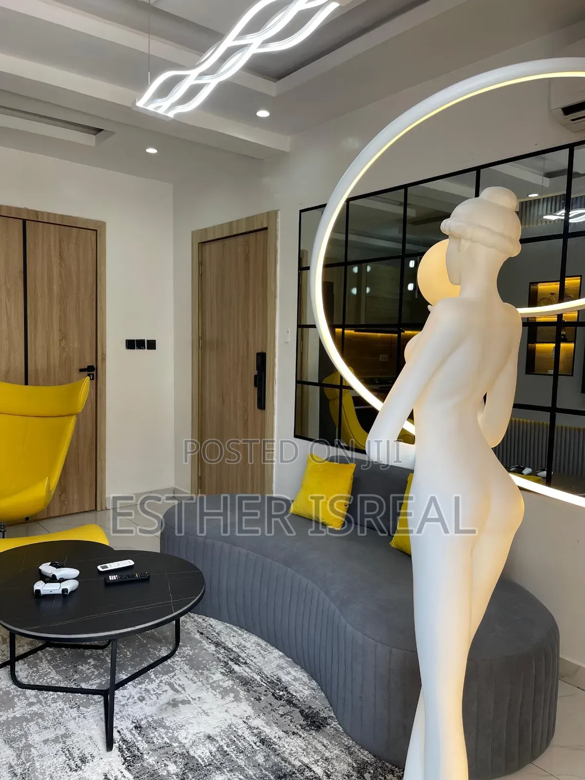 Angle 1 Bedroom Apartment