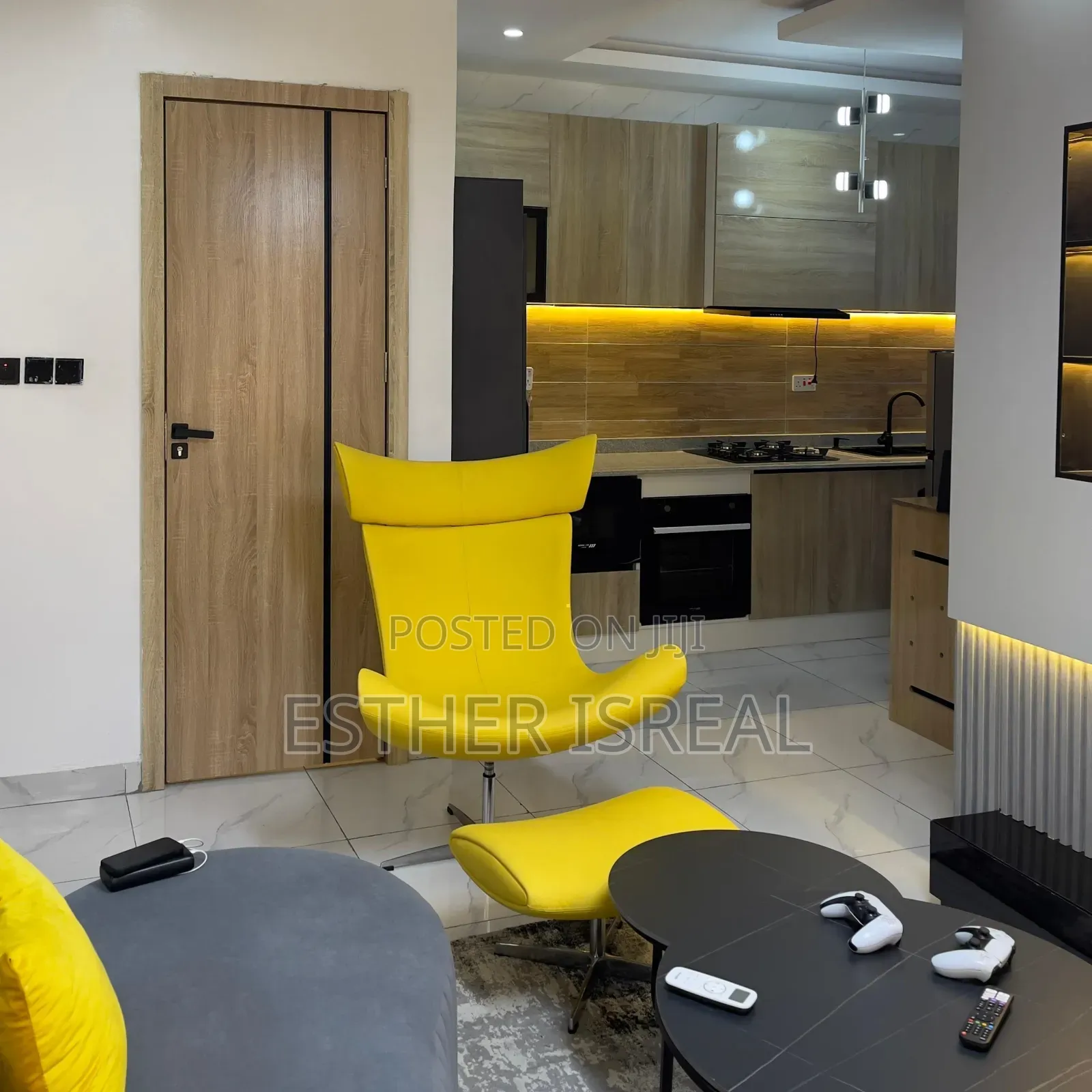 Angle 1 Bedroom Apartment