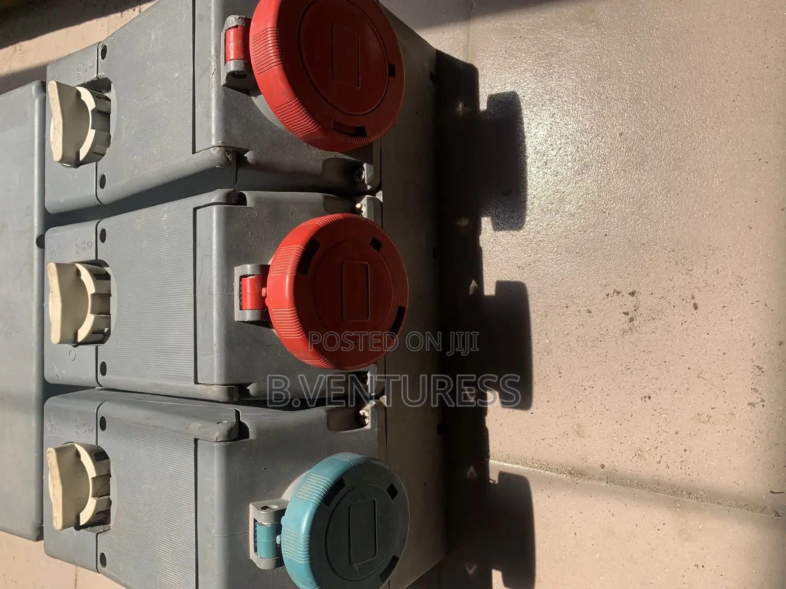 Industrial Interlocked Switched Socket (3 Ways)