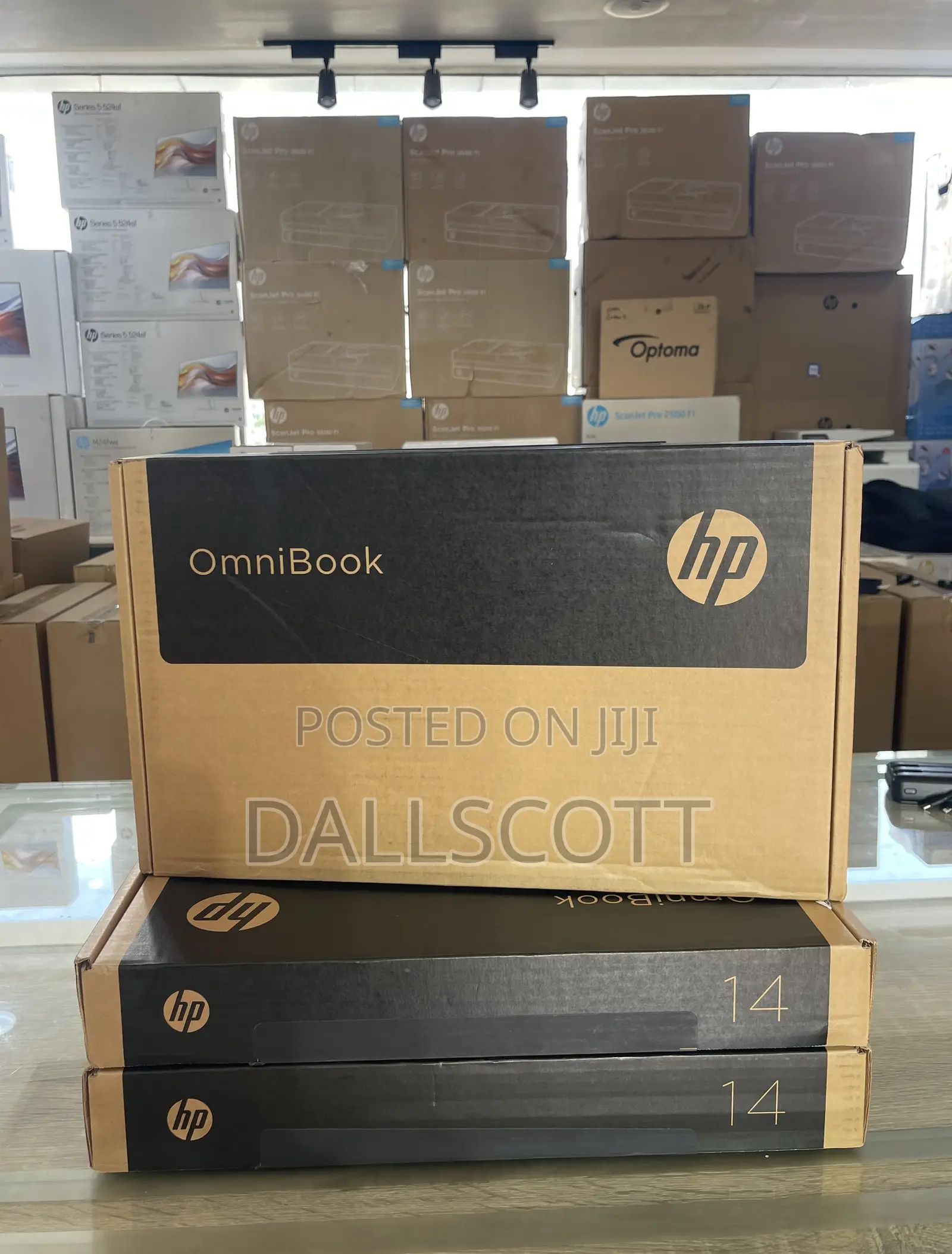 New Laptop HP OmniBook 5 Flip 8GB Intel Core i5 SSD 512GB