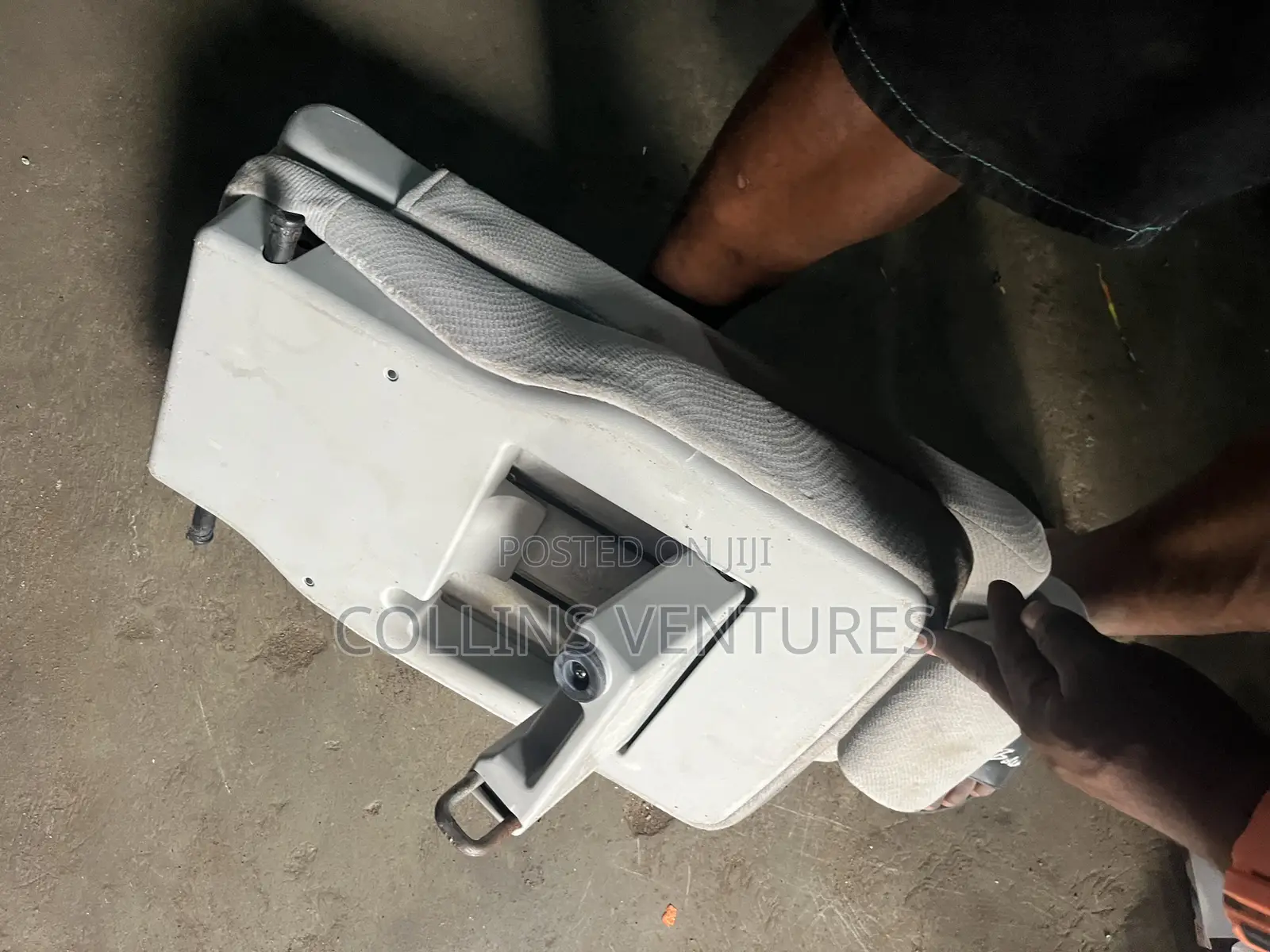 Small Middle Seat Toyota Sienna 2012-17 Available Fabric