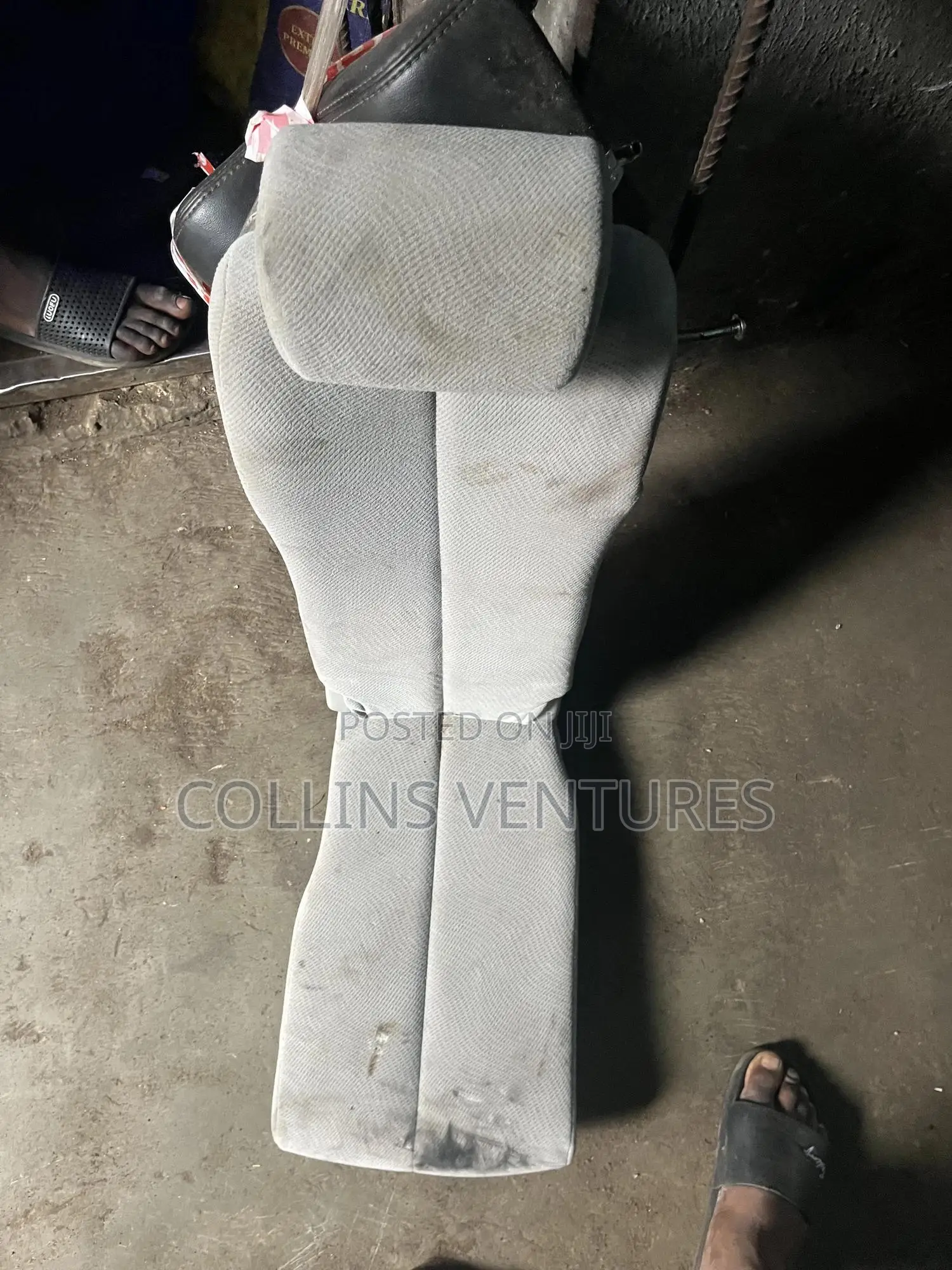 Small Middle Seat Toyota Sienna 2012-17 Available Fabric