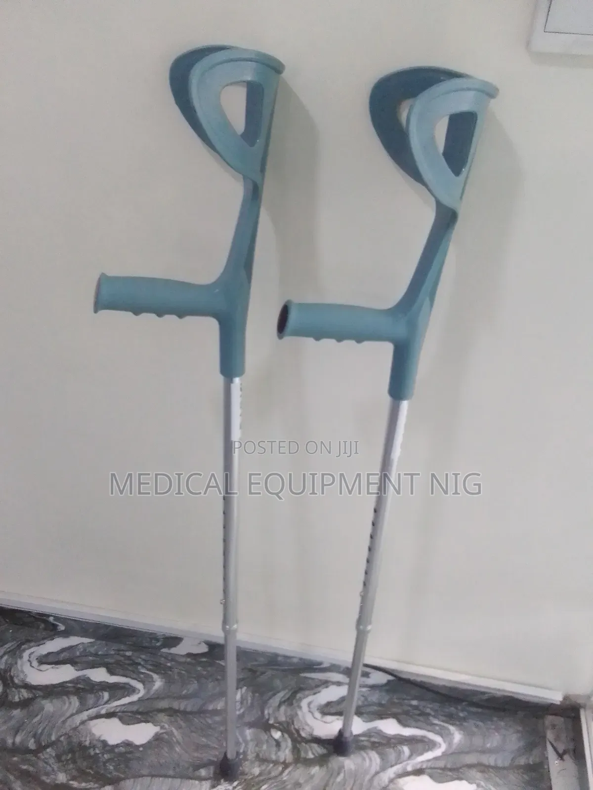 Adjustable Elbow Crutches