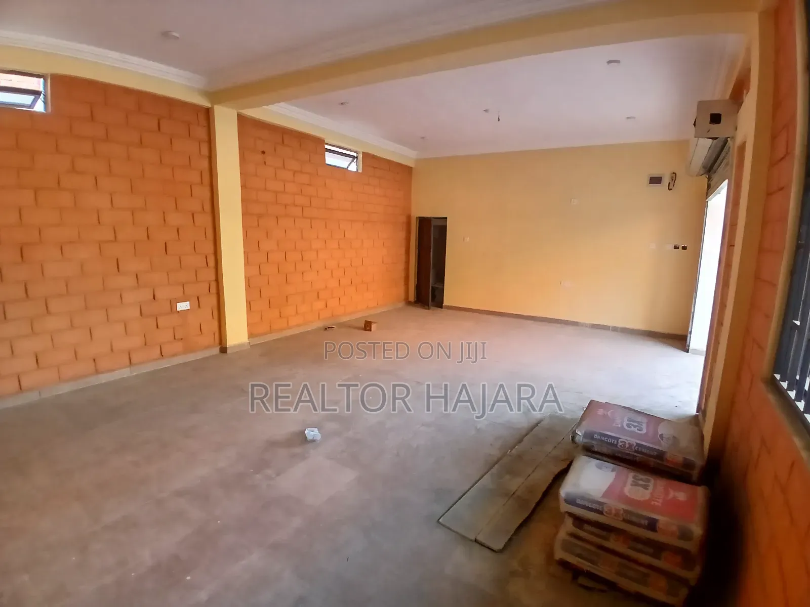 Newly Built Shopping Mall Available for Rent