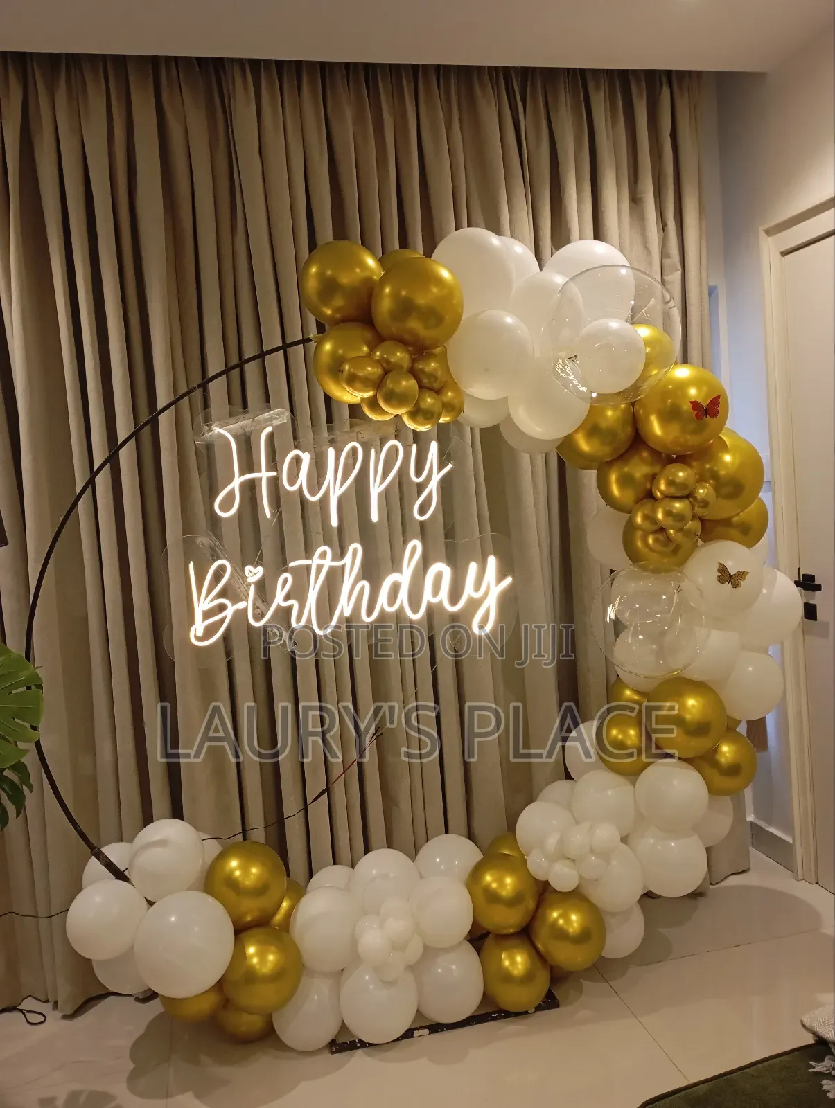 White and Gold Balloon Decoration
