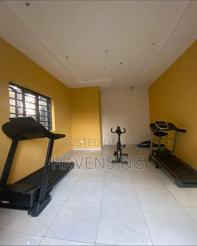 4bdrm Duplex in Ikota for sale