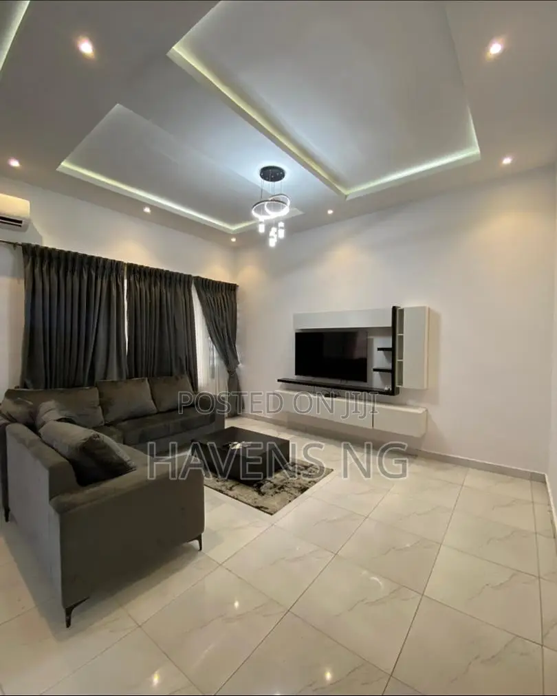4bdrm Duplex in Ikota for sale