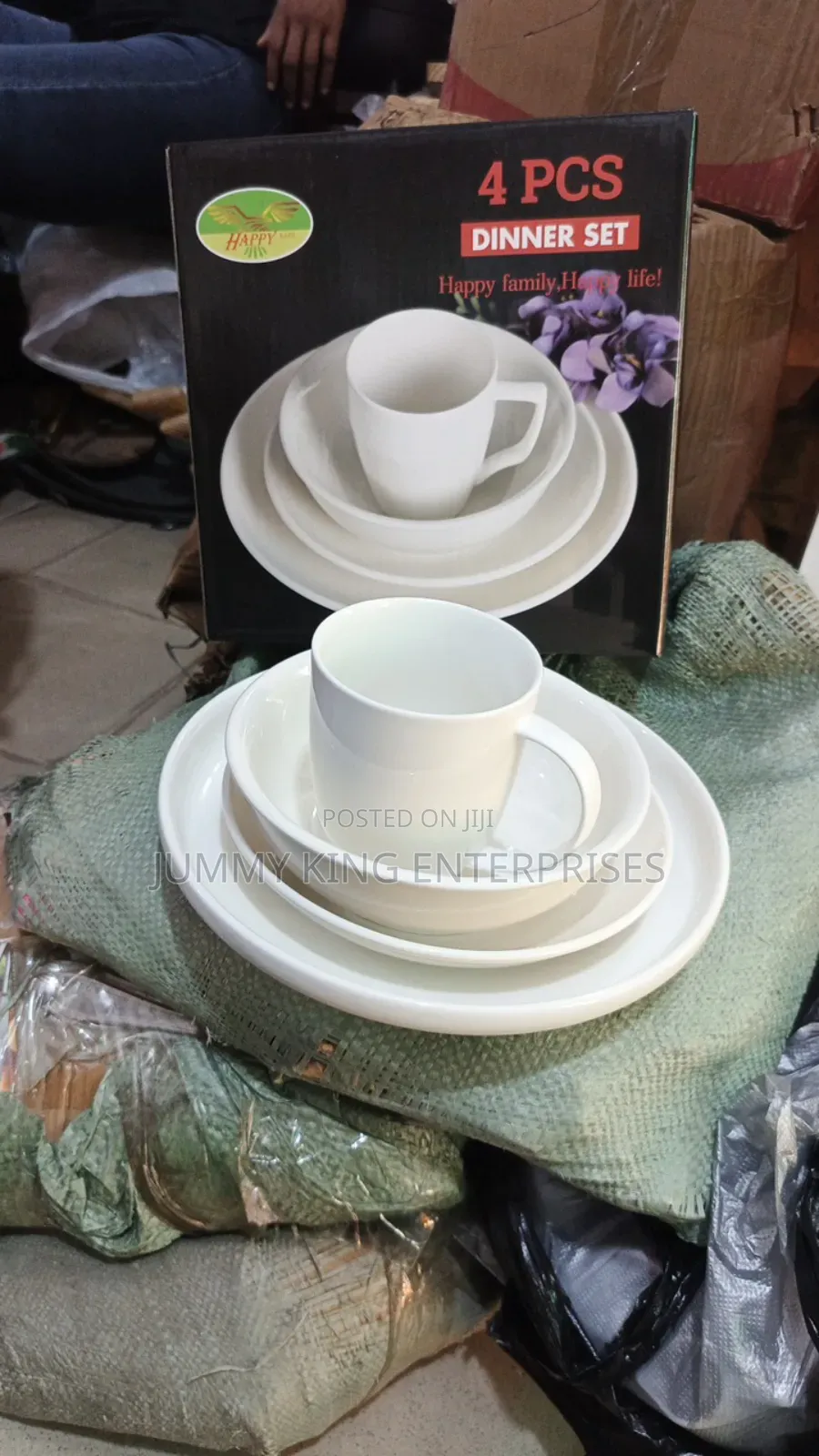 Lovely Quality Dinner Set (4 Pieces)