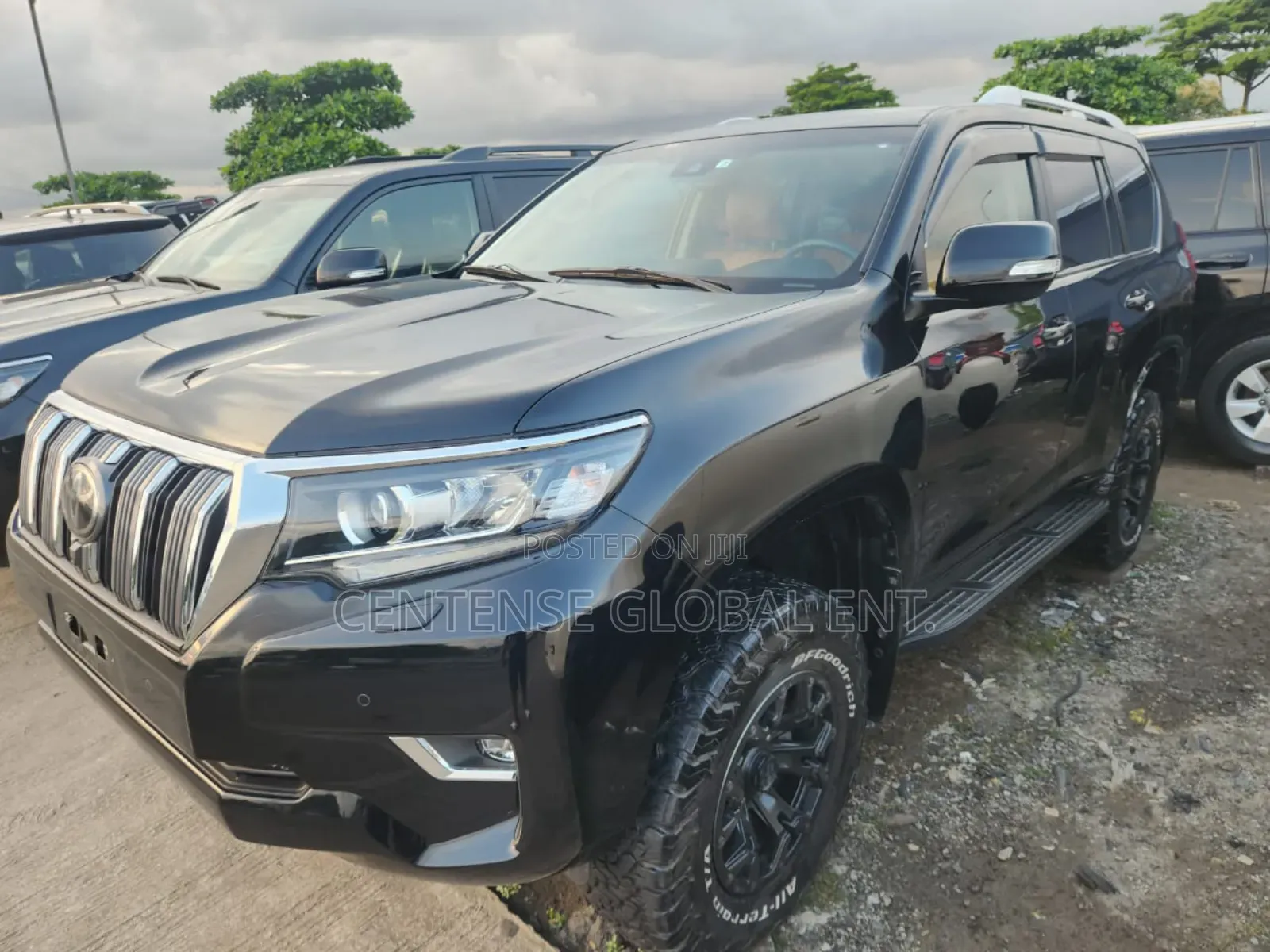 Toyota Land Cruiser Prado 2023 Black