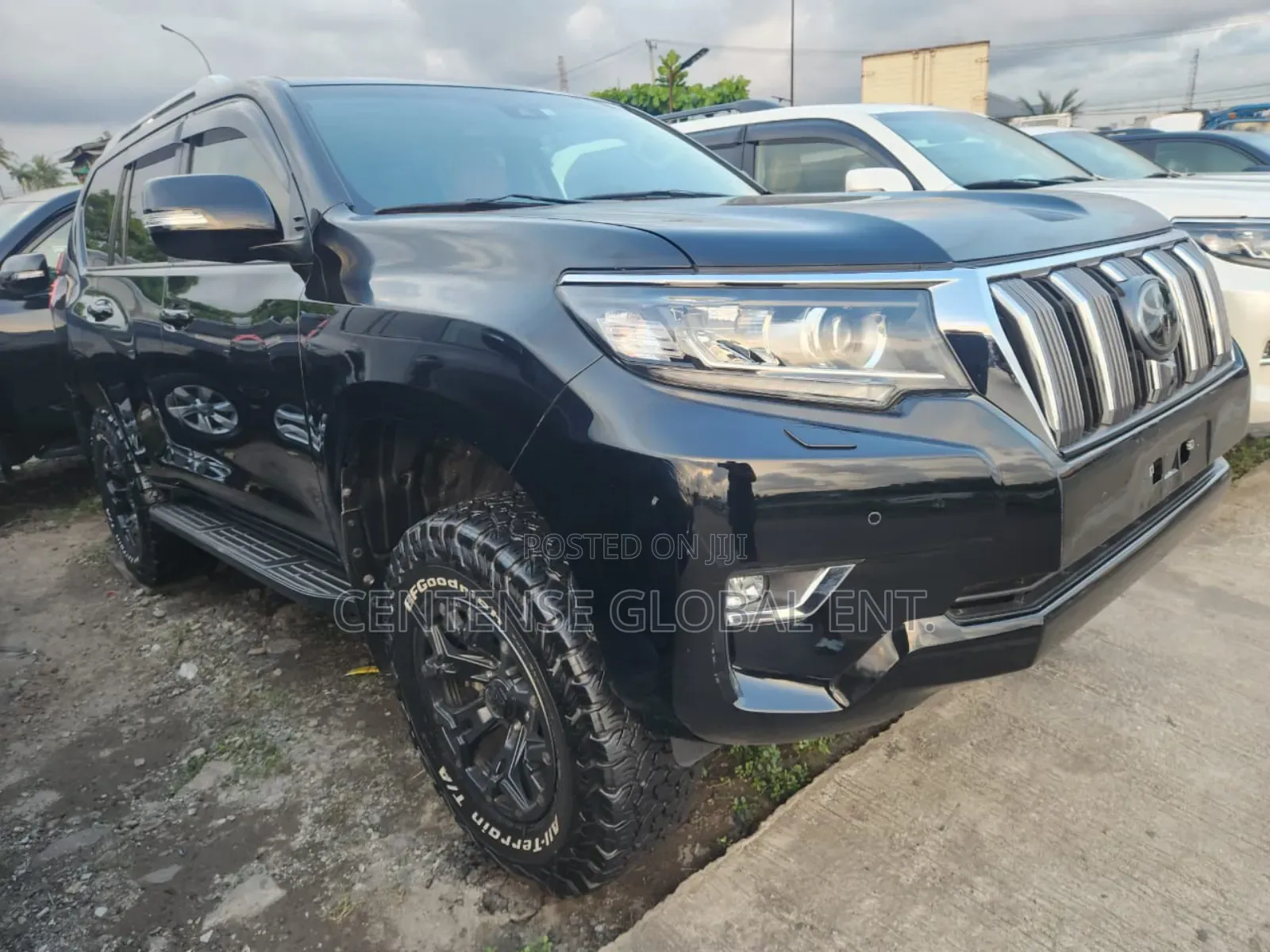 Toyota Land Cruiser Prado 2023 Black