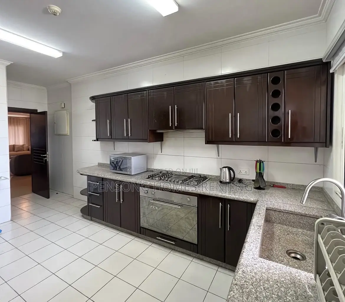 3bdrm Apartment in 500, Ikoyi for sale