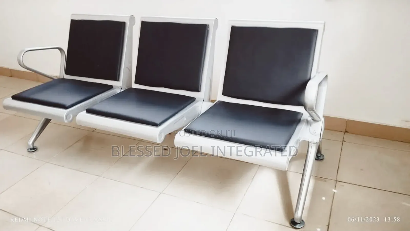 2 Seater Black Air Waiting Chair