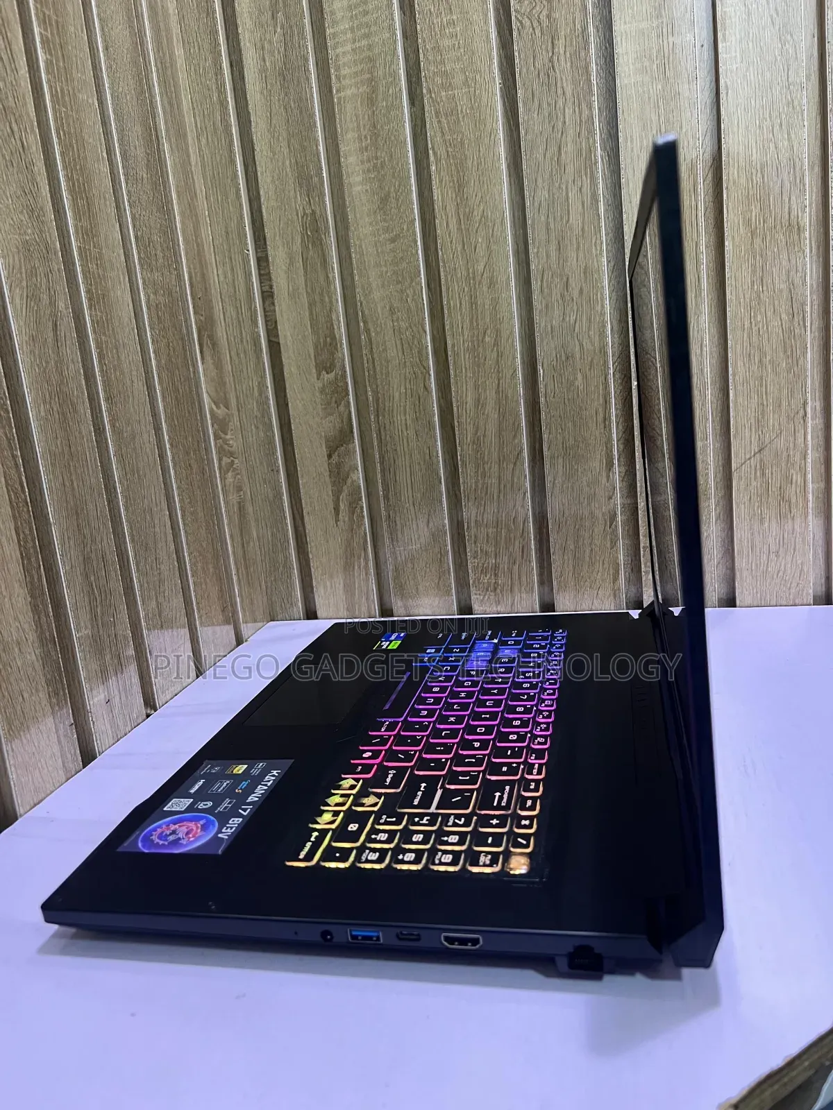 Laptop MSI Katana 17 32GB Intel Core I7 SSD 1T