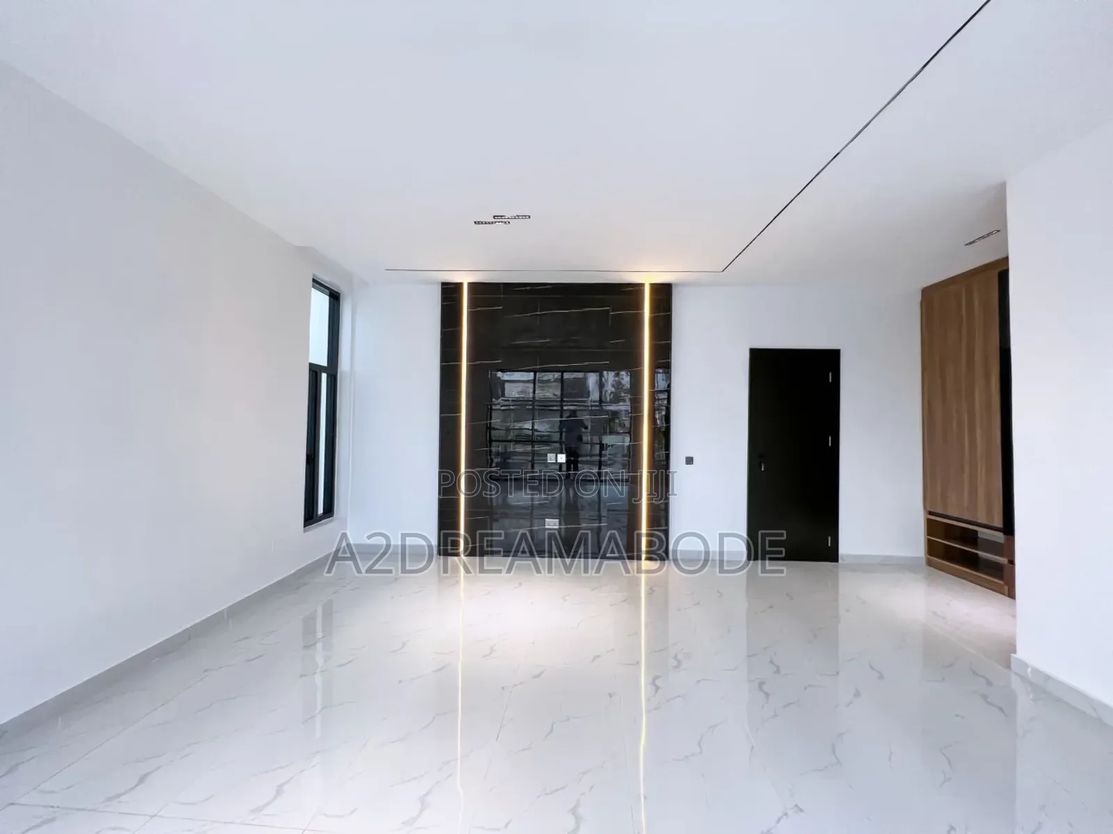 5bdrm Duplex in Lekki Phase 1 Right for sale