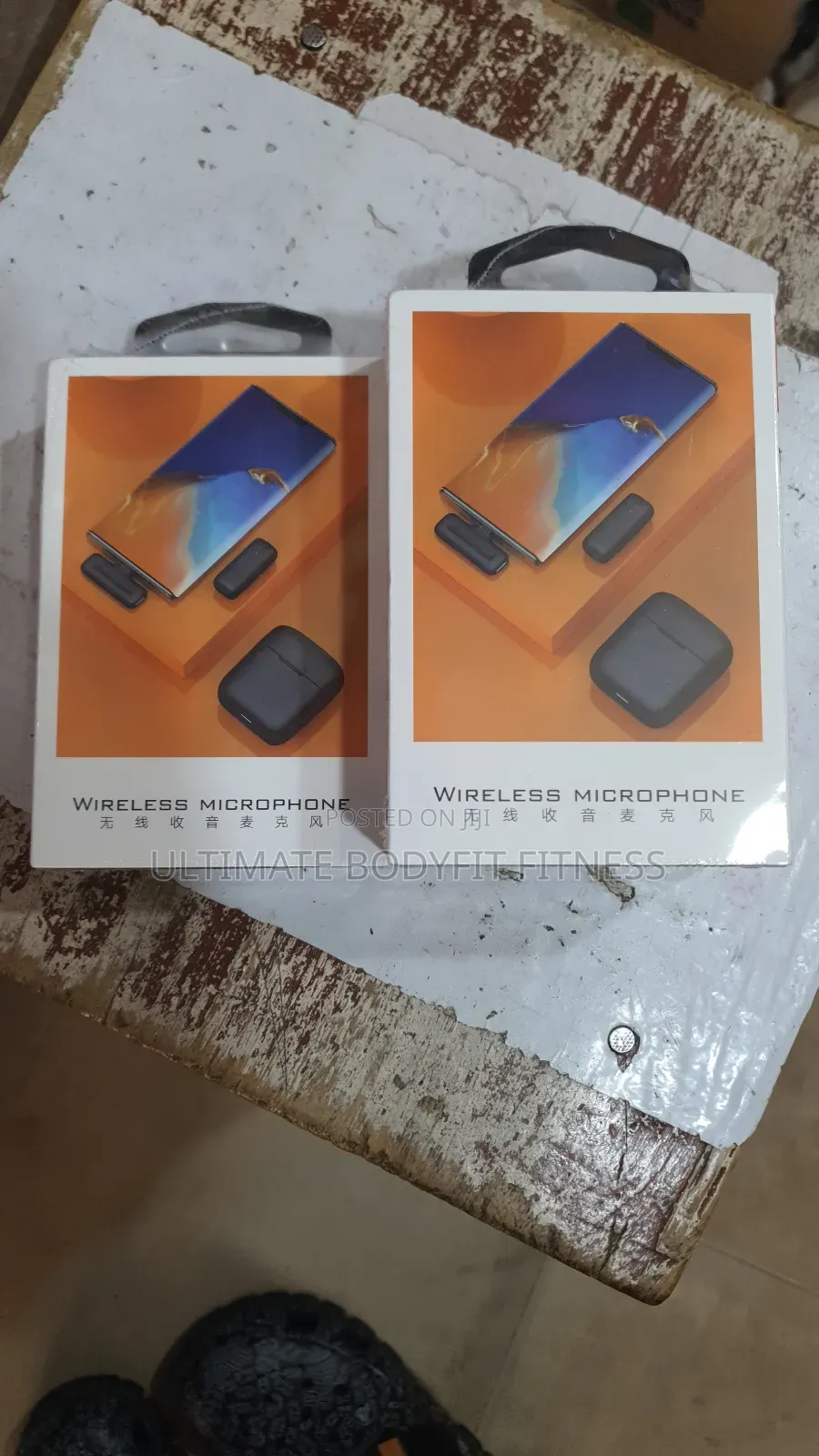 Brand New J11 Wireless Microphone With Charging Case – Type-C
