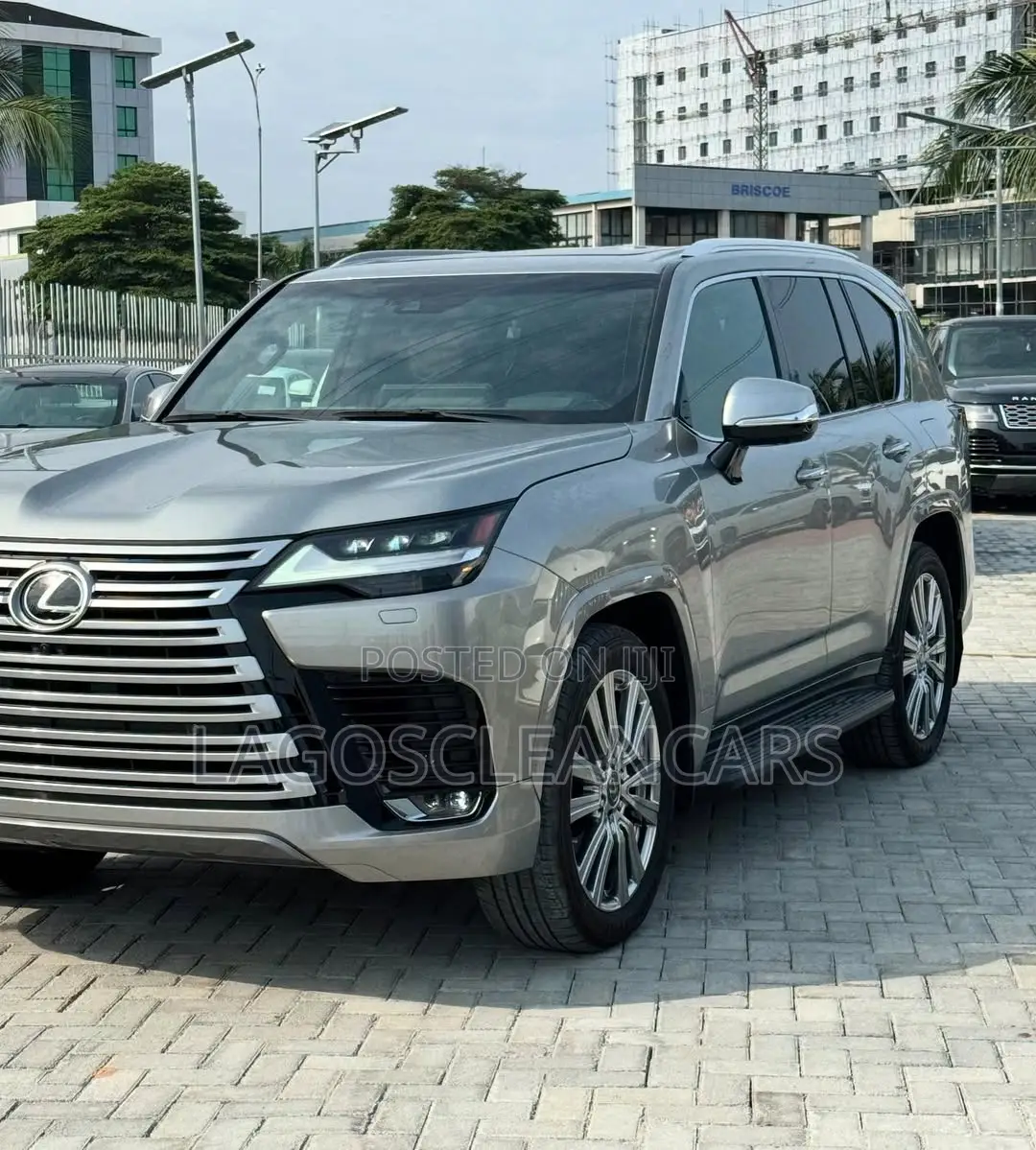 Lexus LX 600 2022 Silver