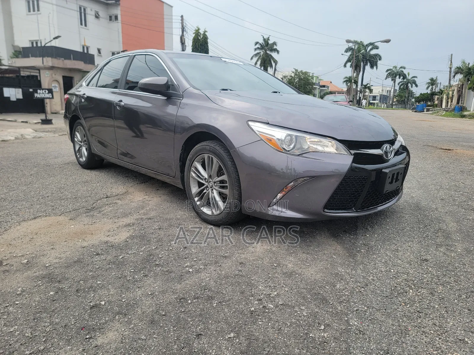 Toyota Camry SE 4dr Sedan (2.5L 4cyl 6A) 2016 Gray