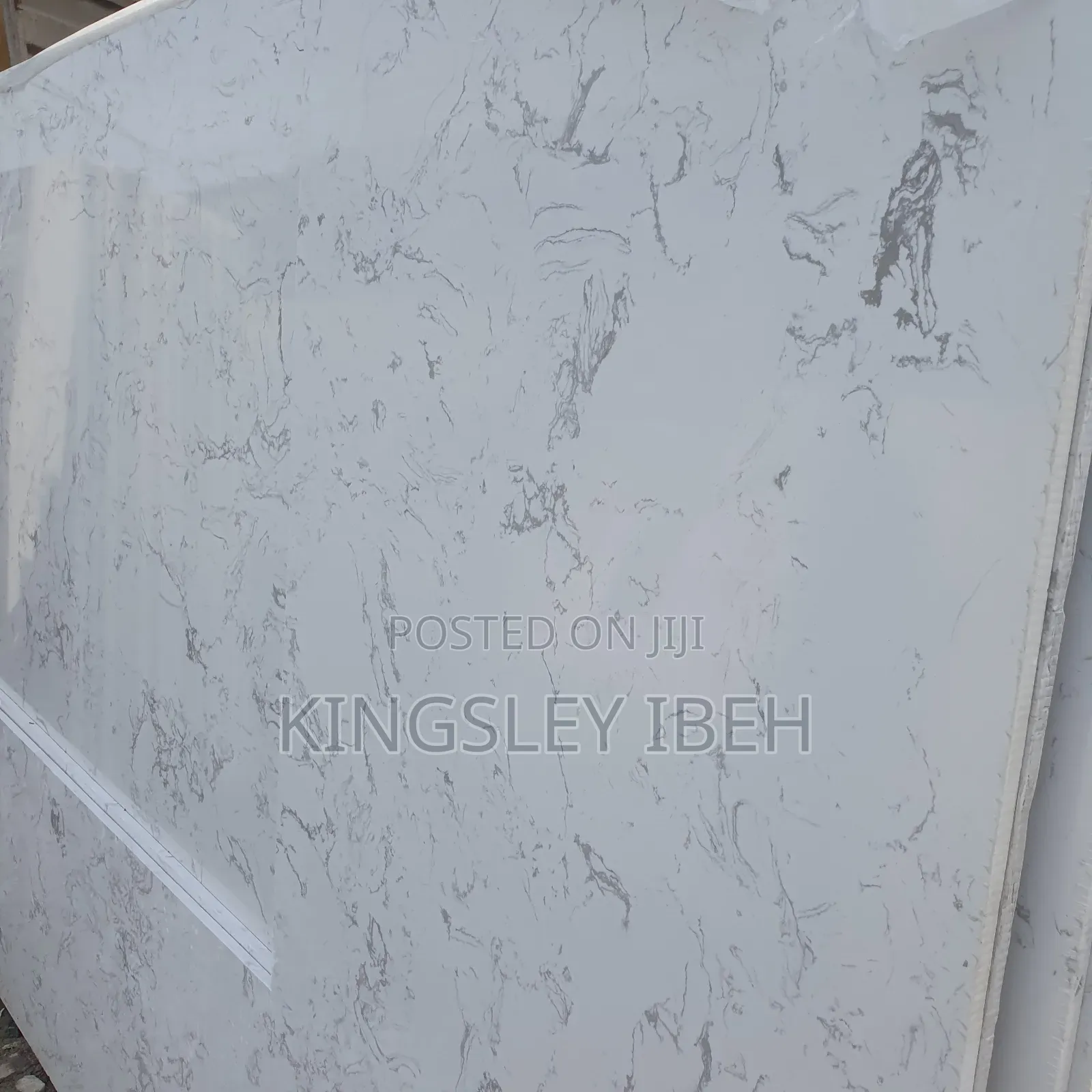 Calacuta Quartz for Kitchen Counter Top