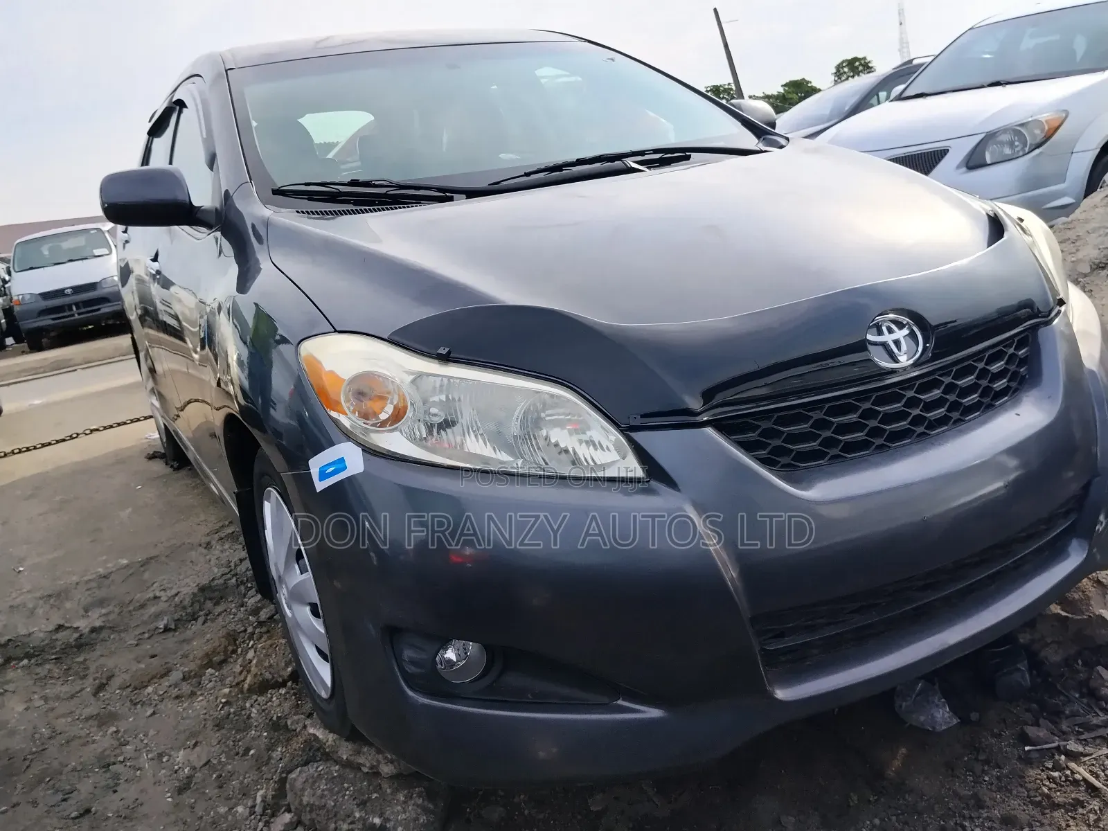 Toyota Matrix Hatchback FWD (1.8L 4cyl 5M) 2010 Gray
