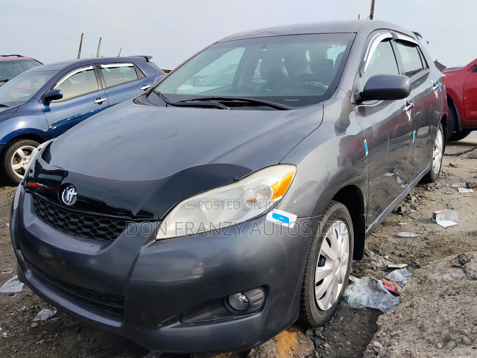 Toyota Matrix Hatchback FWD (1.8L 4cyl 5M) 2010 Gray