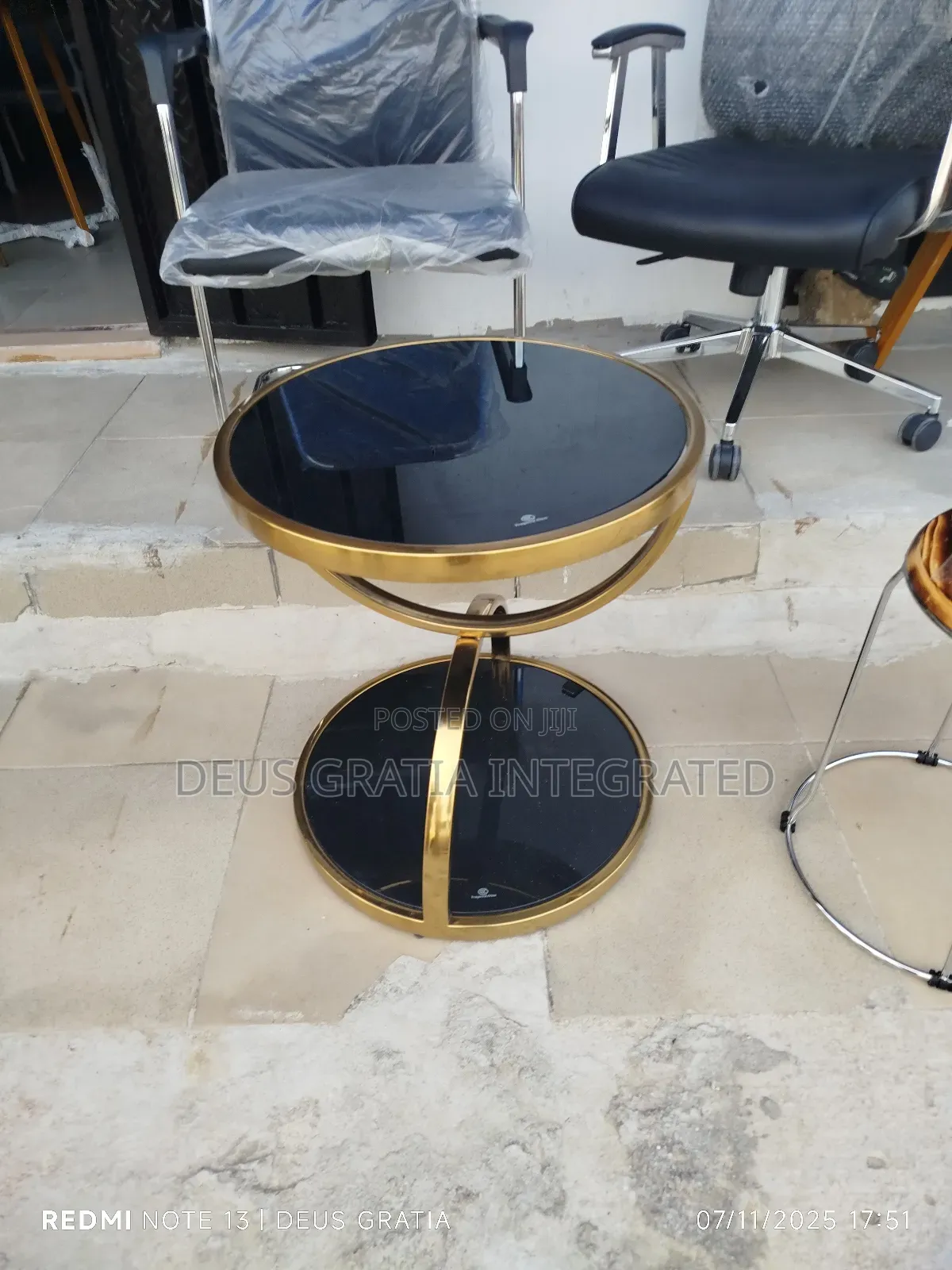 Round Side Table With Glass Top For Bedroom