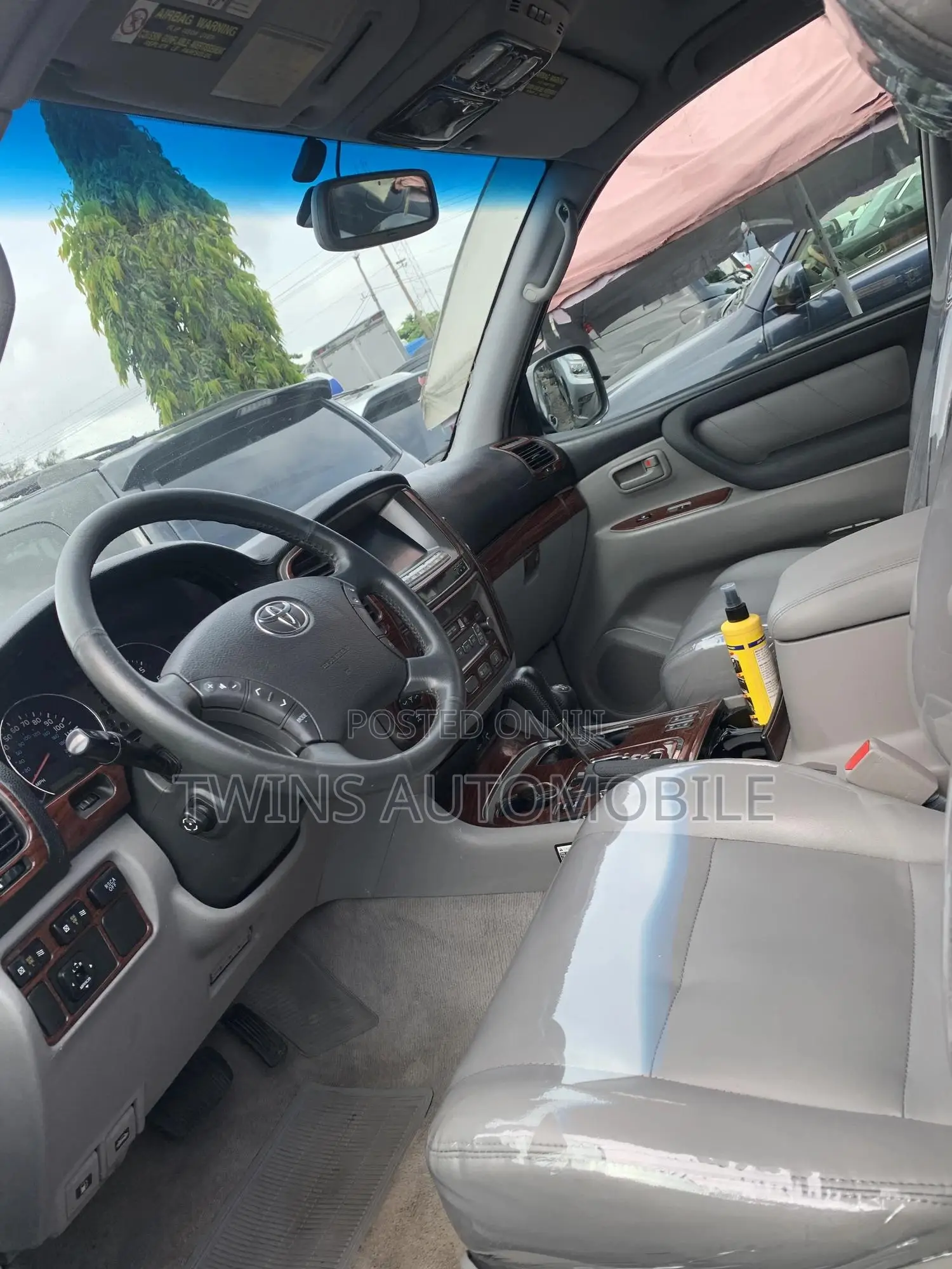 Toyota Land Cruiser 2004 Gray