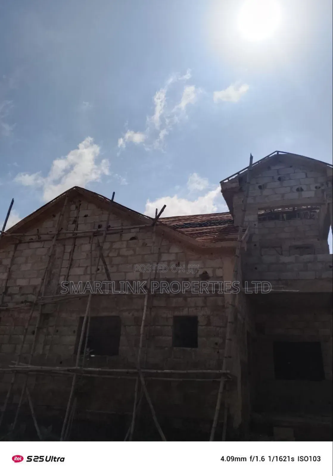 5bdrm Duplex in Kyc Estate, Pyakasa for sale