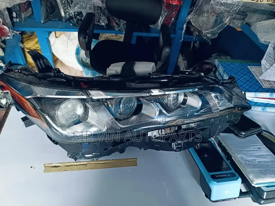 Avalon 2020 Headlight / Headlamp