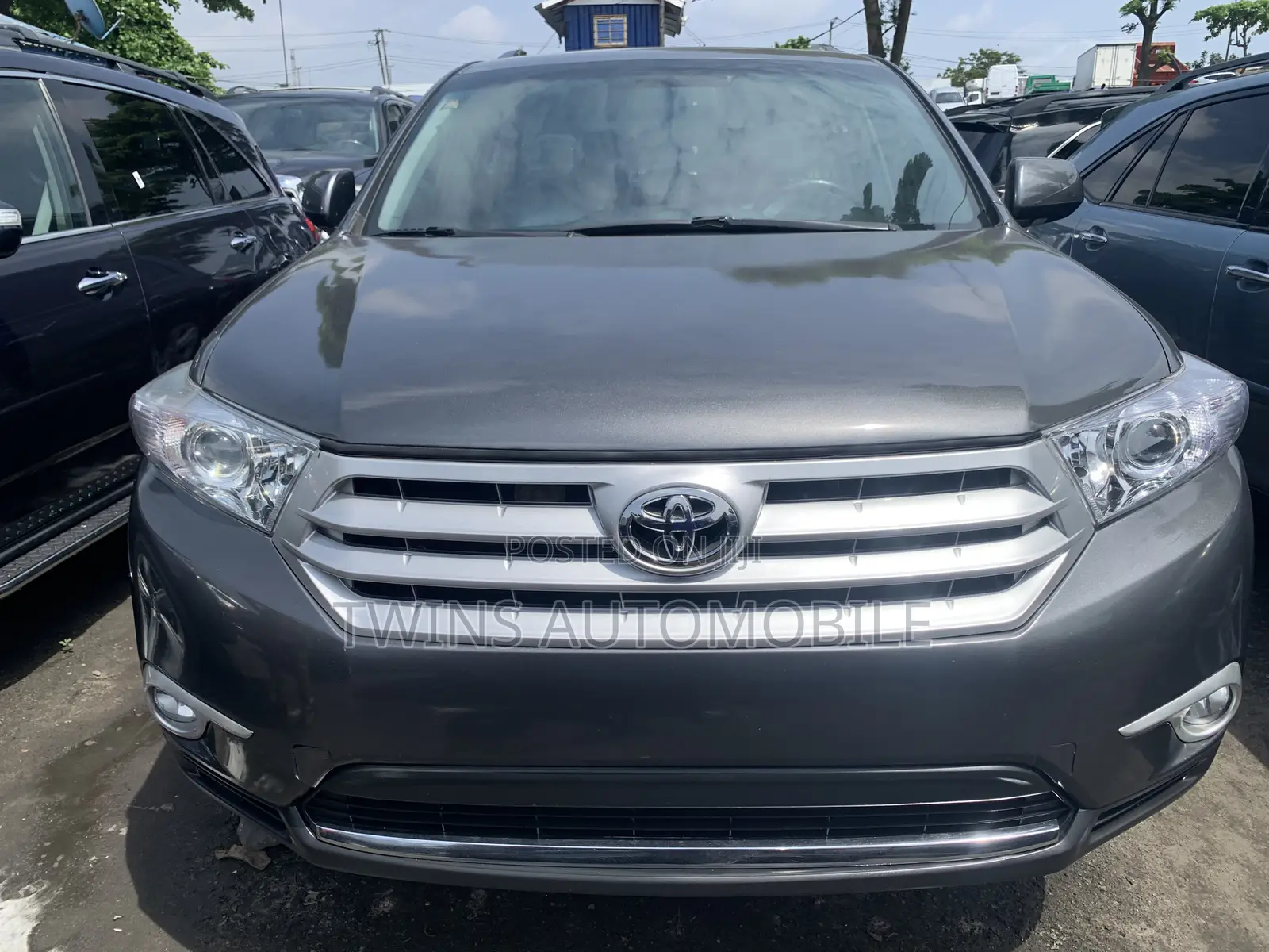 Toyota Highlander Limited 2012 Gray