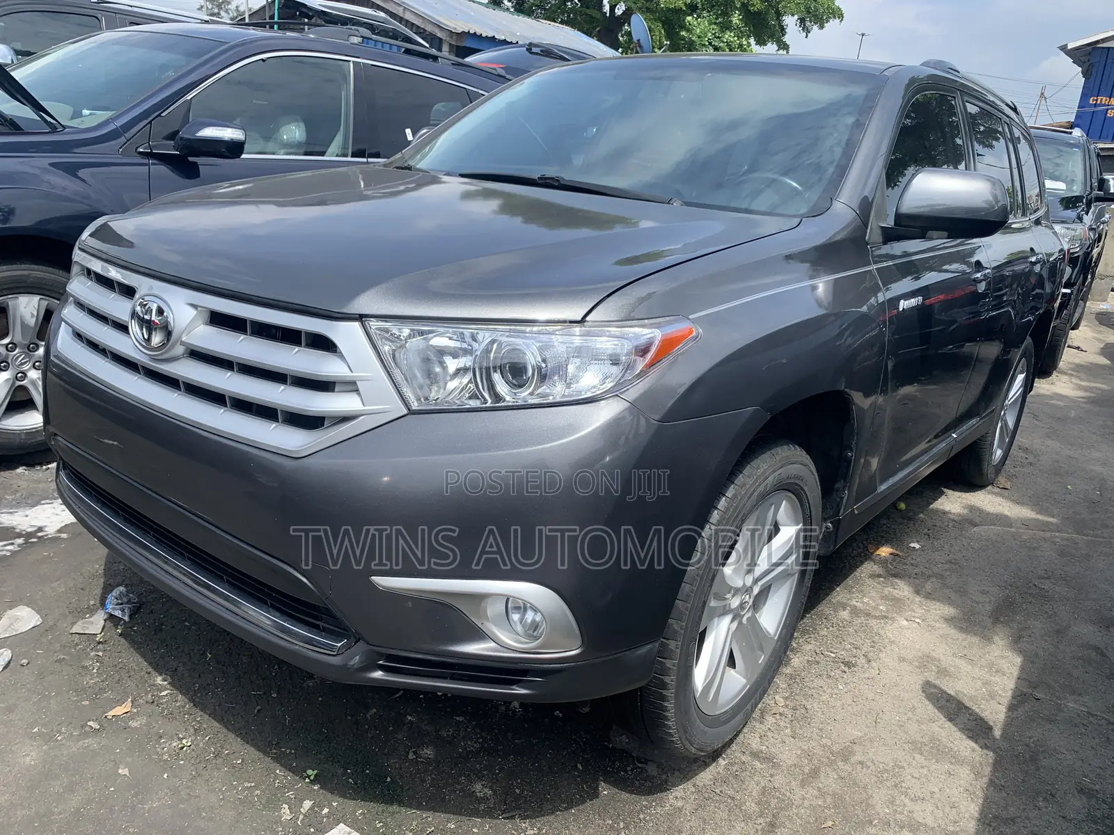 Toyota Highlander Limited 2012 Gray