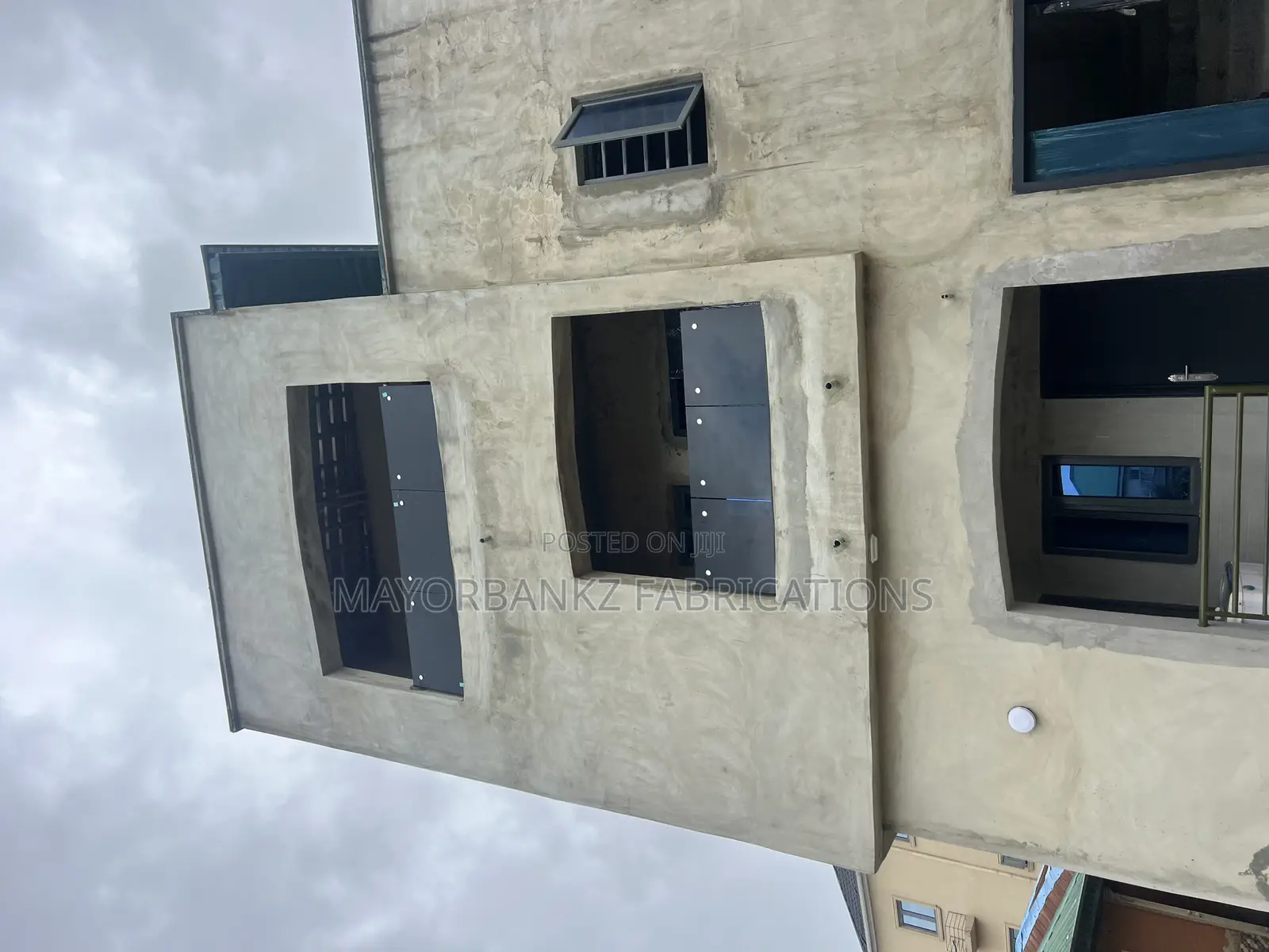 Tempered Gray Glass Barricade