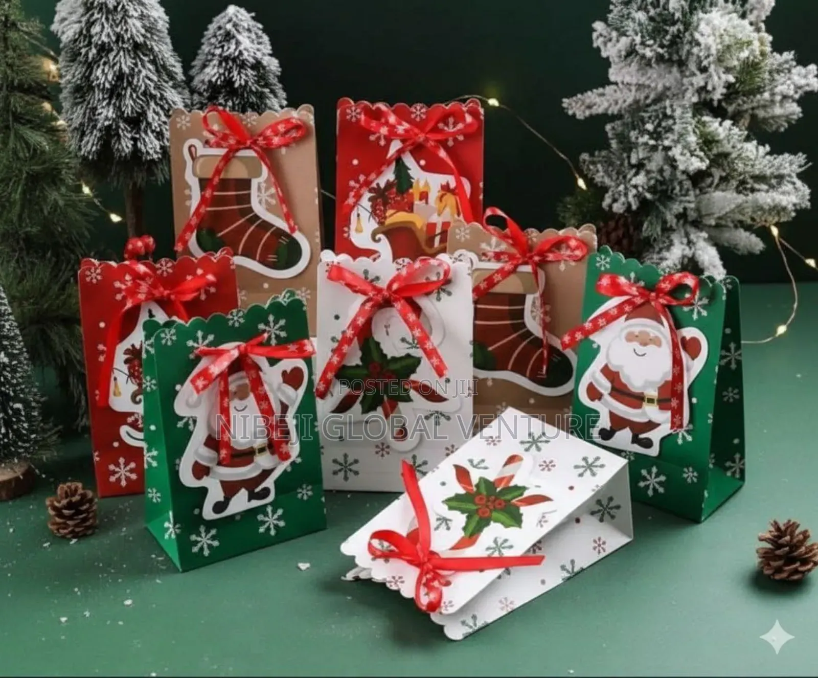 Christmas Gift Bags With Ribbon (Set of 25)