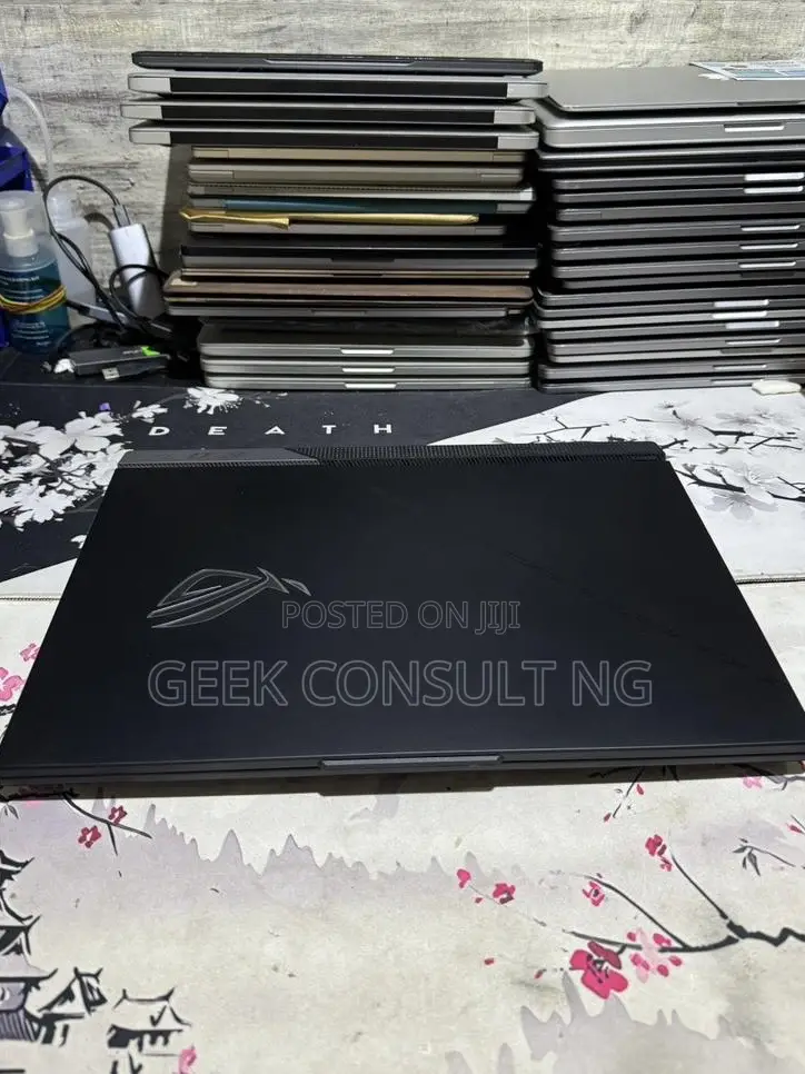 Laptop Asus ROG Strix SCAR Edition 32GB AMD Ryzen 9 SSD 1T