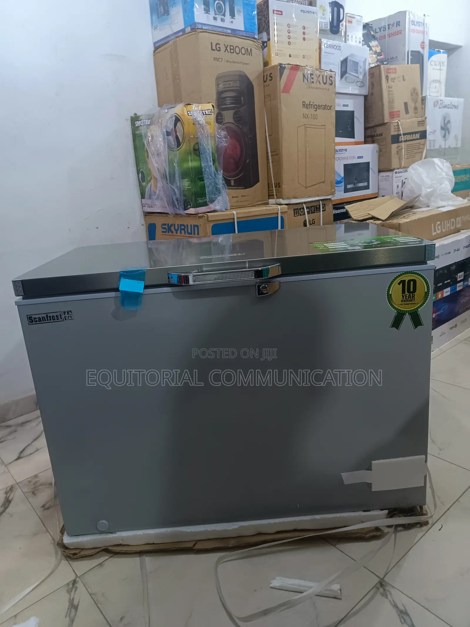 Scanfrost 300 Litres Chest Freezer (Sfl300inv)