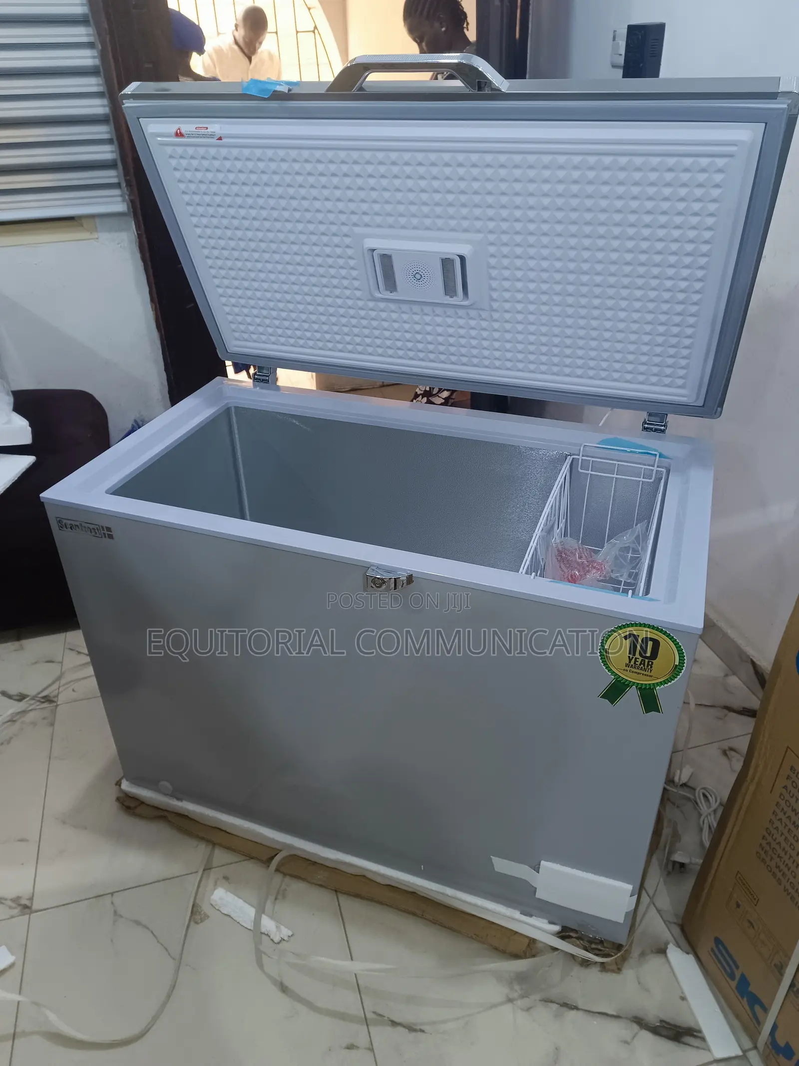 Scanfrost Sfl300inv Freezer With Inverter Compressor