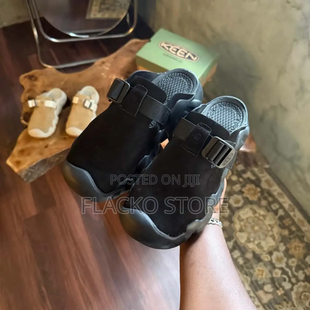 Original Keen Hyperport Leather Clogs